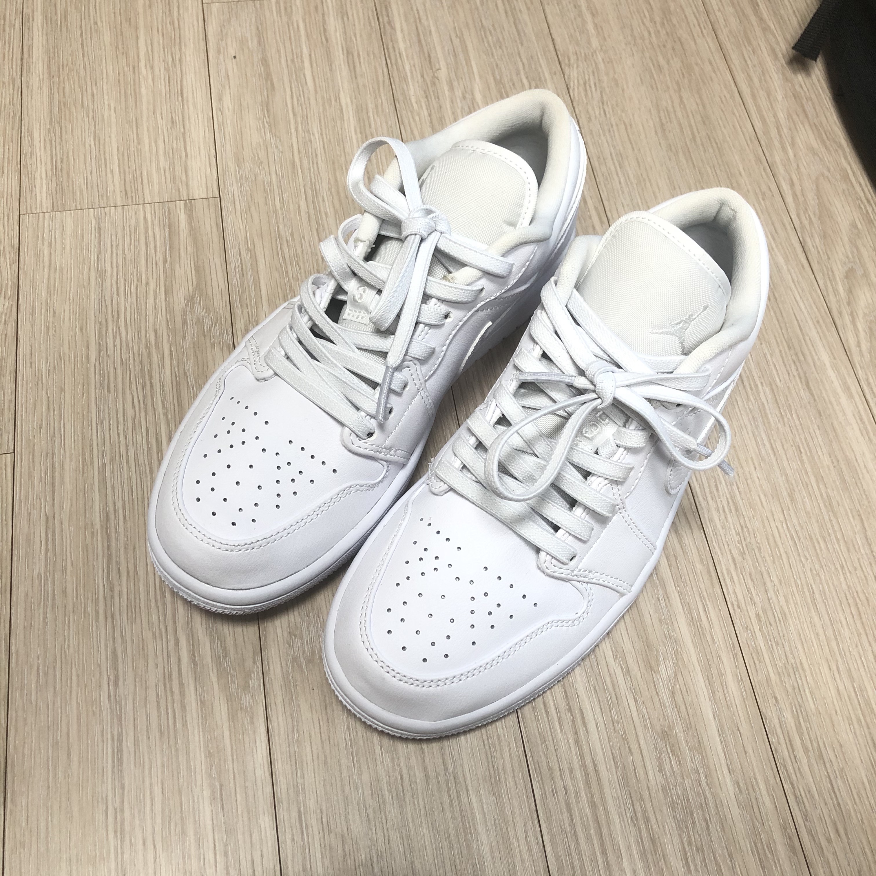 (W) Jordan 1 Low Triple White 2020 착용 스타일