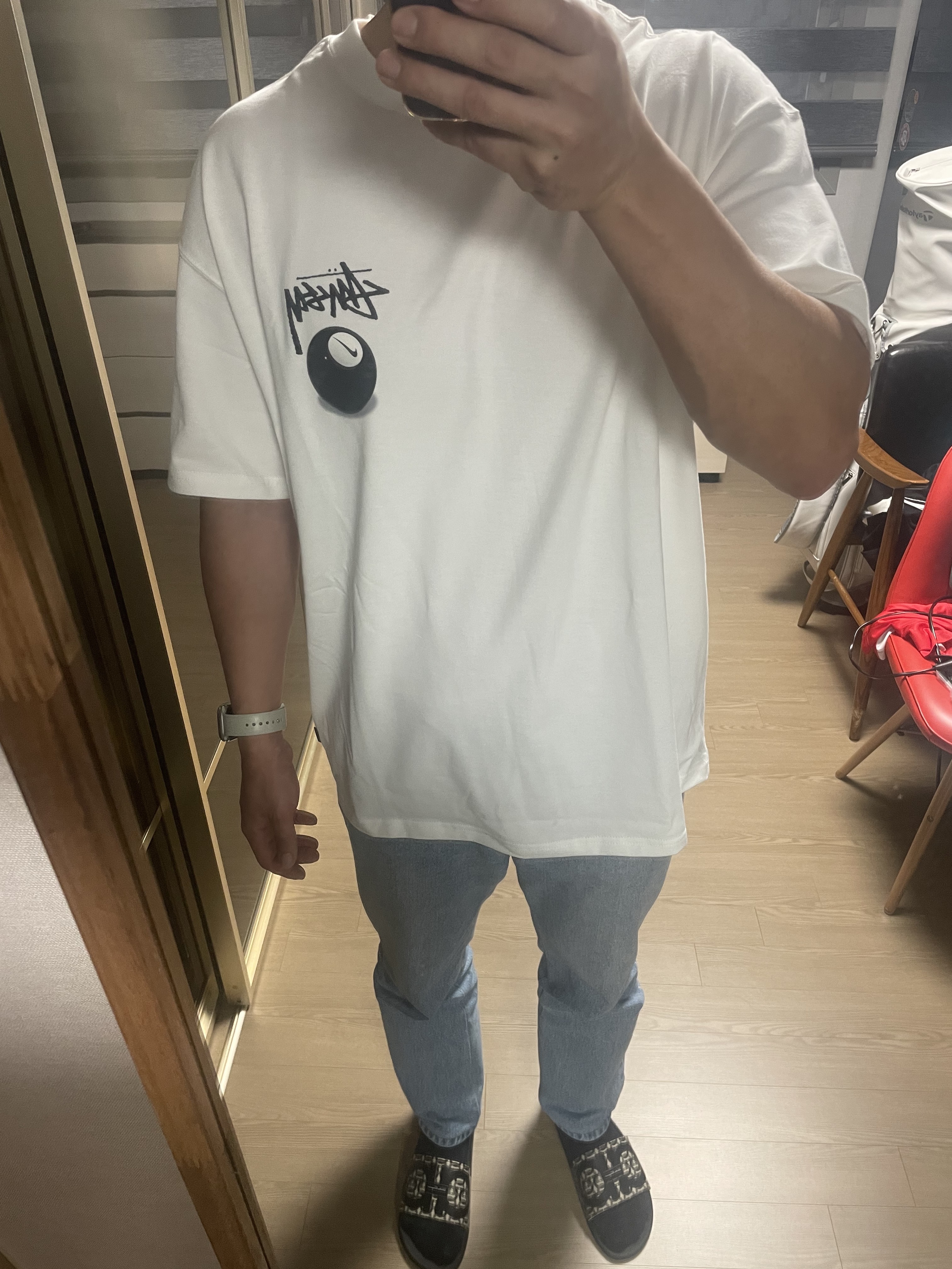 Nike x Stussy NRG FL SS 8 Ball T-Shirt White (DO9322-100) 착용 스타일
