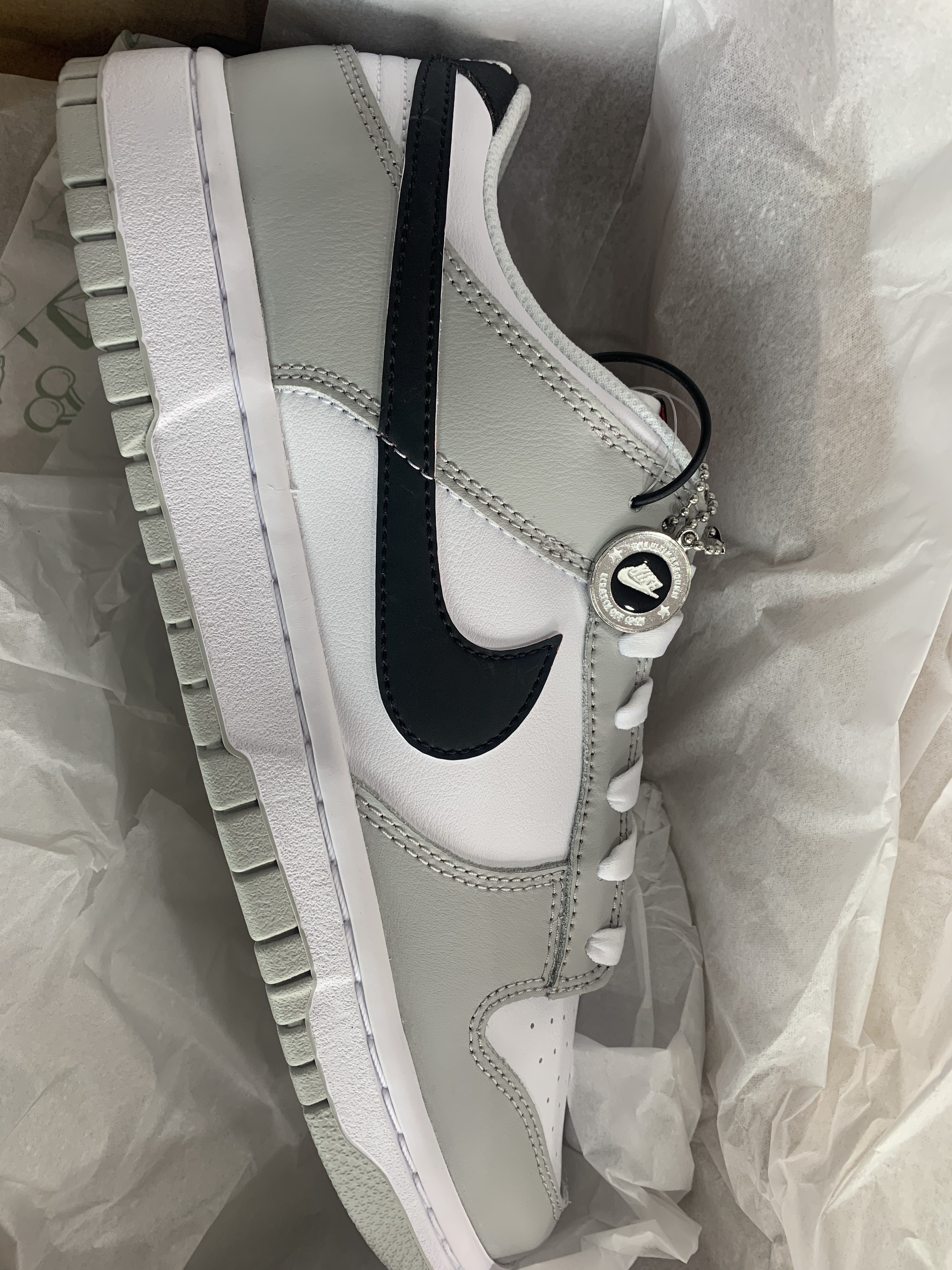 Nike Dunk Low Retro SE Jackpot Grey Fog 착용 스타일