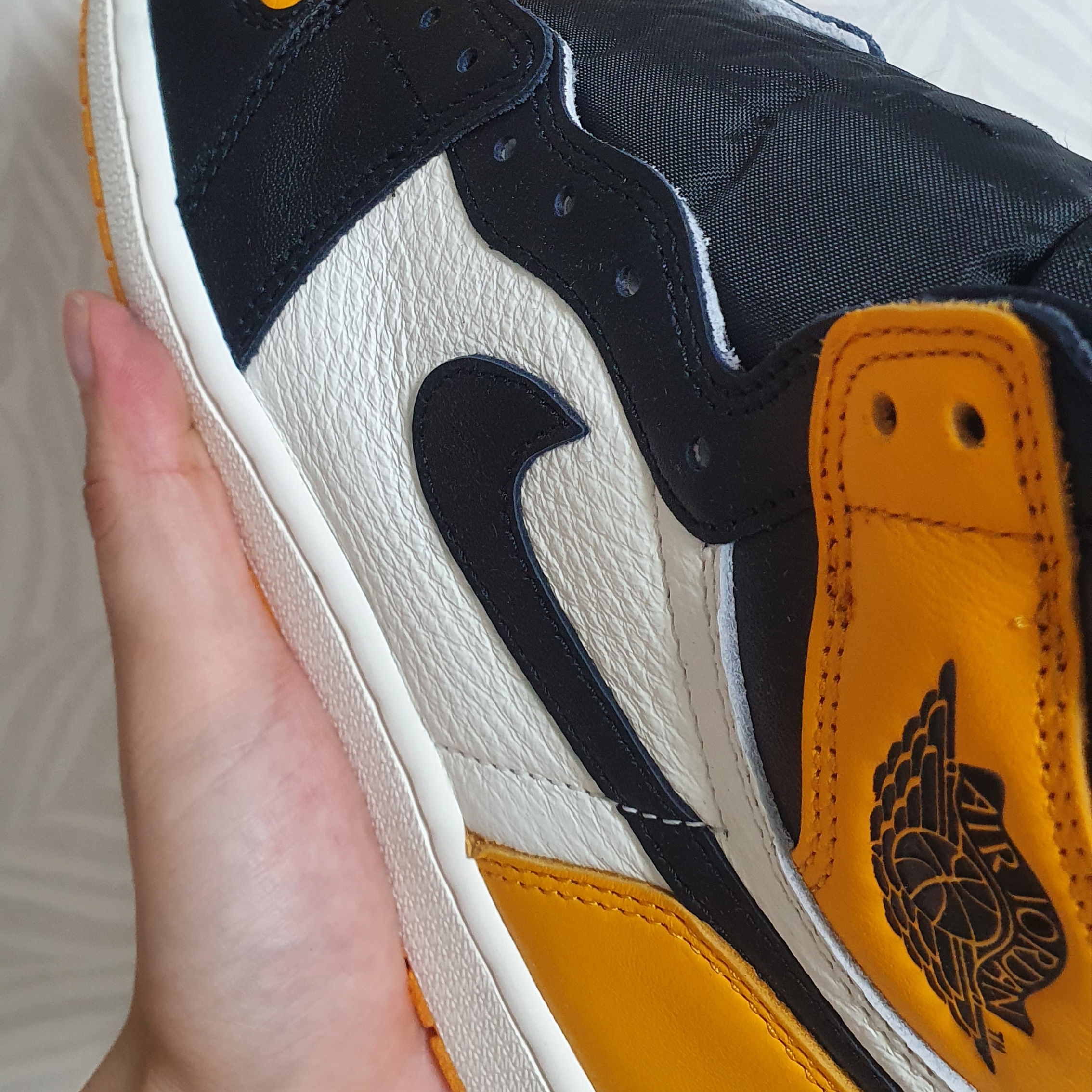 Jordan 1 Retro High OG Taxi 착용 스타일 - 3