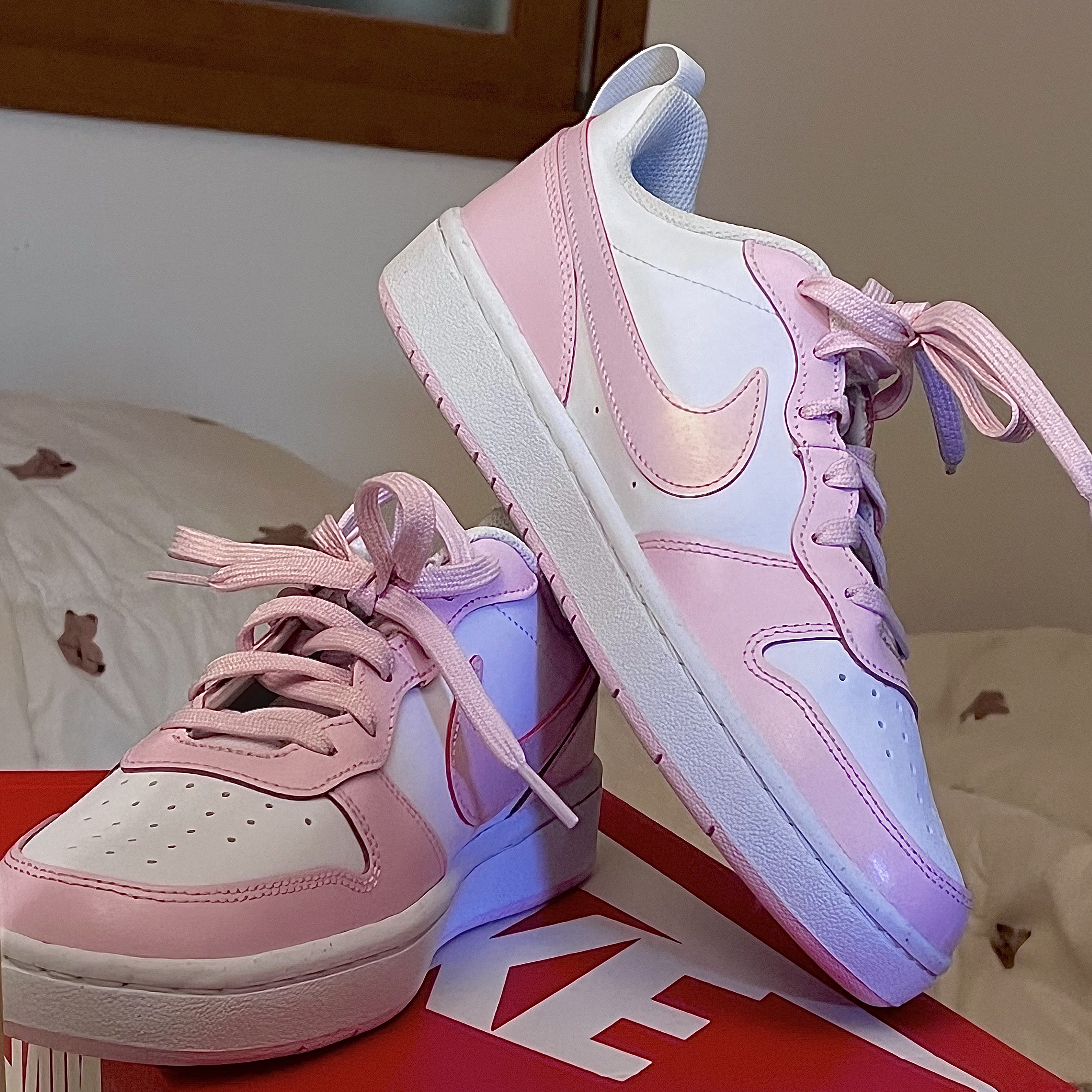 (GS) Nike Court Borough 2 SE White Pink Foam 착용 스타일
