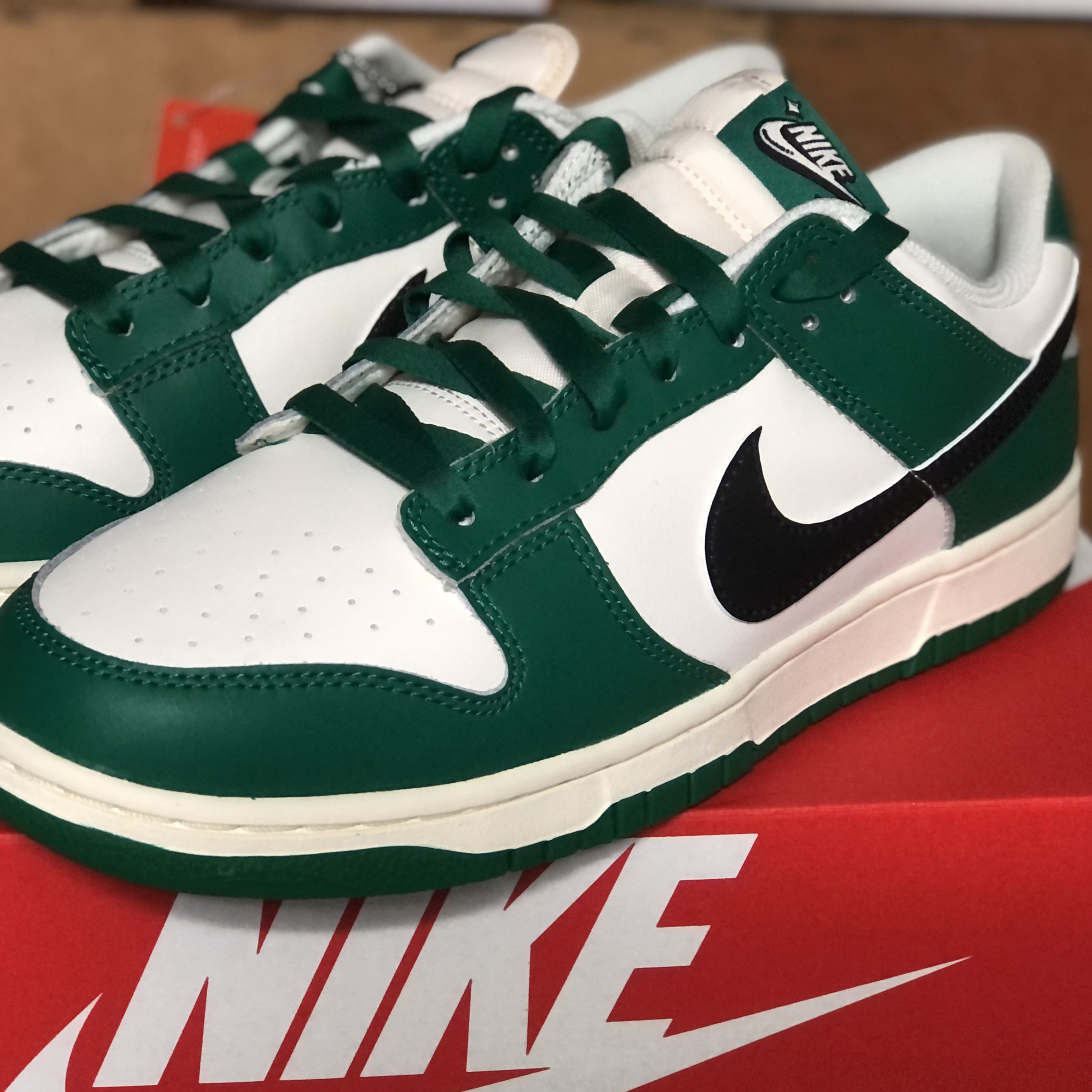 Nike Dunk Low Retro SE Jackpot Malachite 착용 스타일