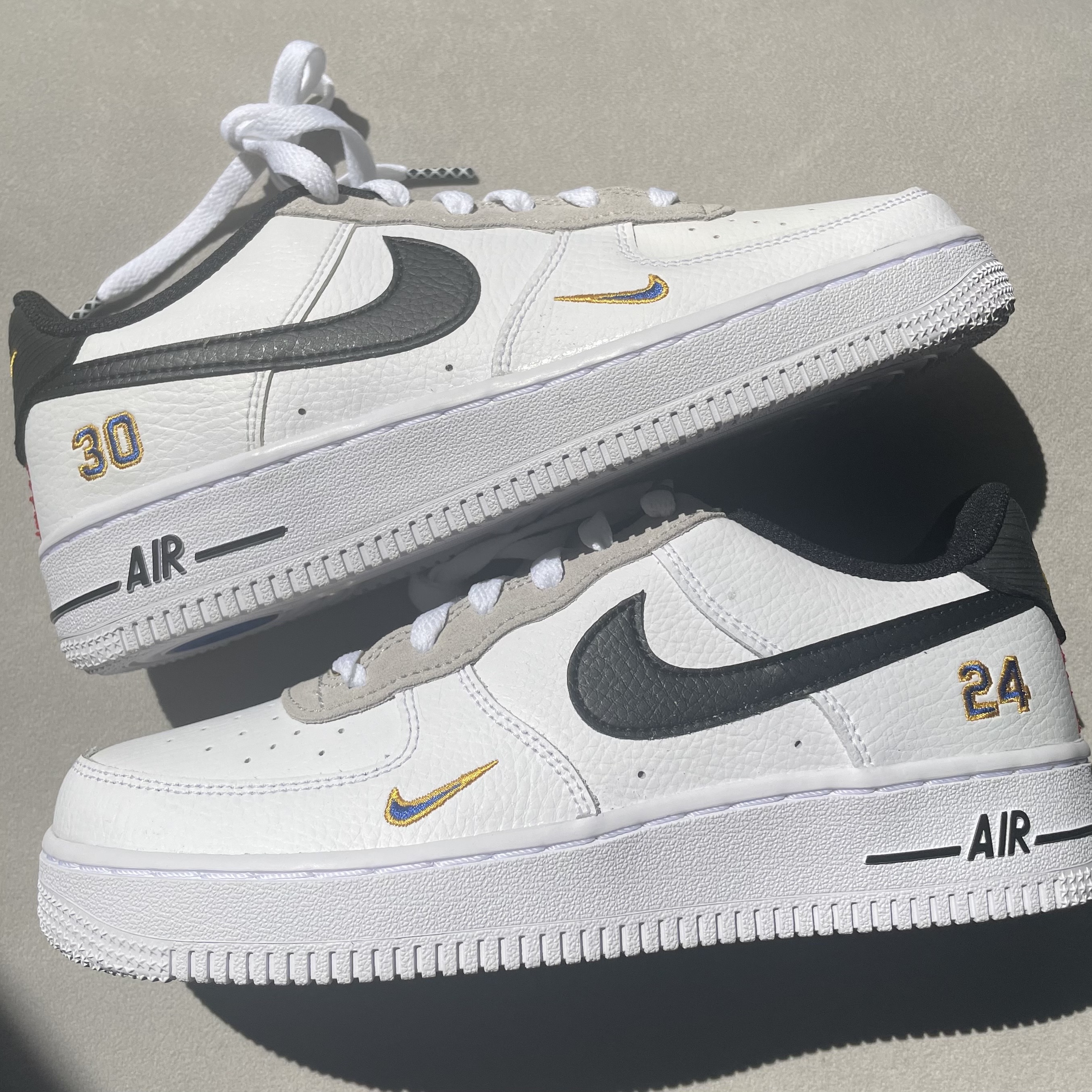 (GS) Nike Air Force 1 '07 LV8 Ken Griffey Jr. and Sr. Swingman 착용 스타일 - 1