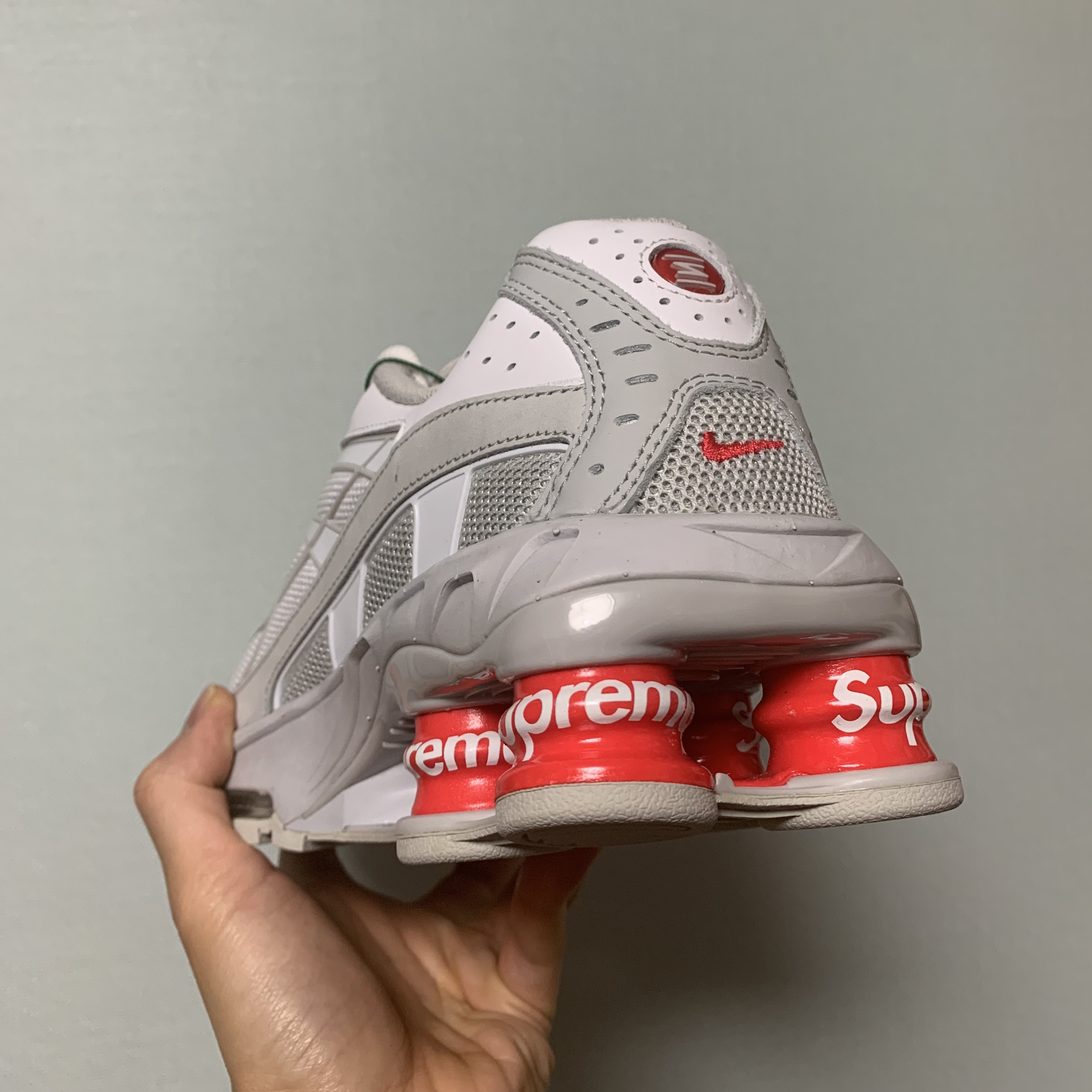 Nike x Supreme Shox Ride 2 SP White 착용 스타일 - 2