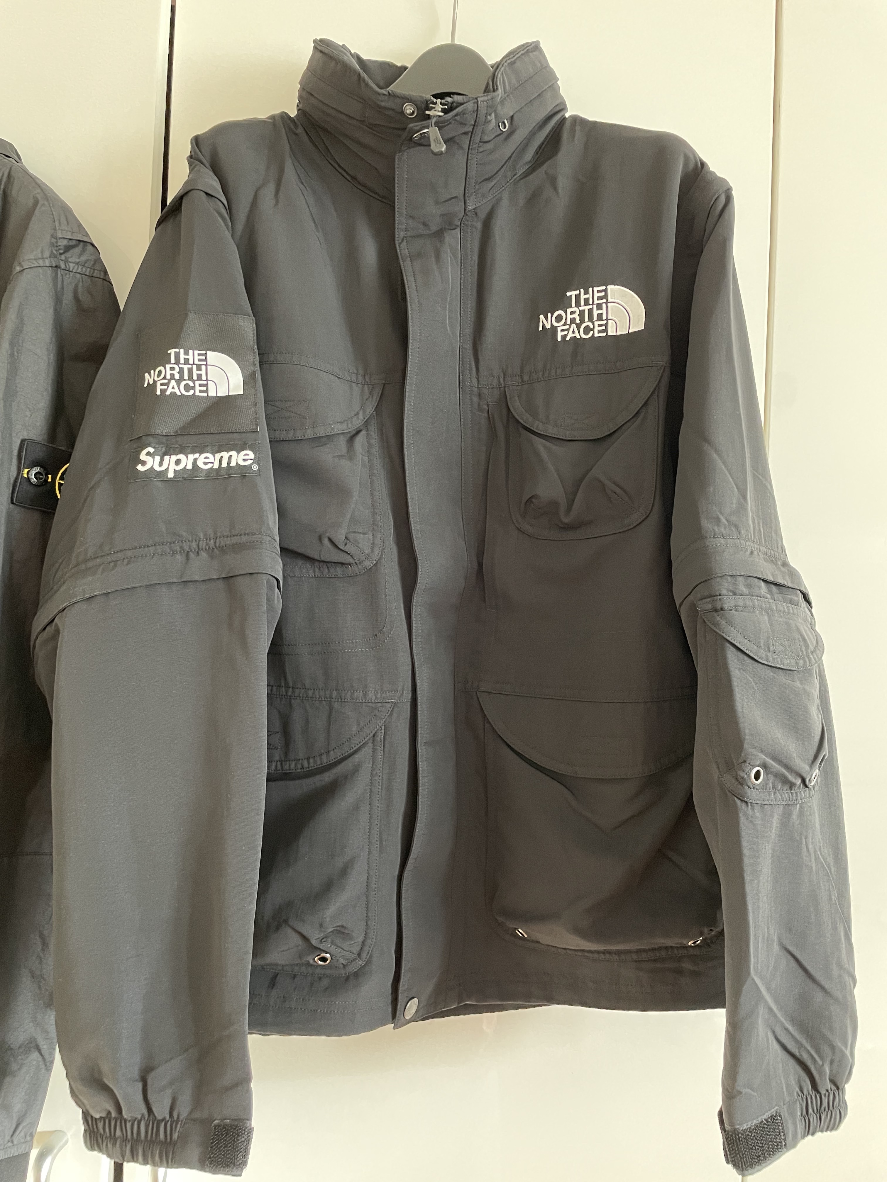 Supreme x The North Face Trekking Convertible Jacket Black - 22SS 착용 스타일