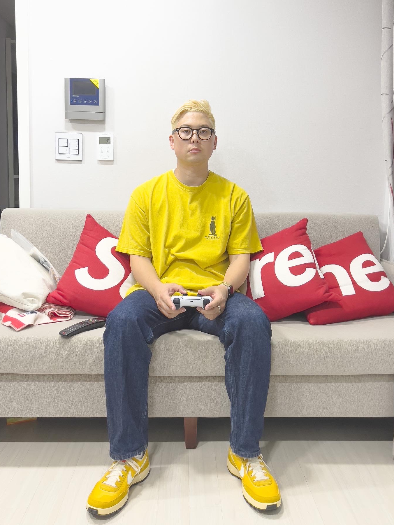 Nike x Tom Sachs General Purpose Shoe Archive, Supreme x Jules Pansu Pillows Red (Set of 3) 착용 스타일