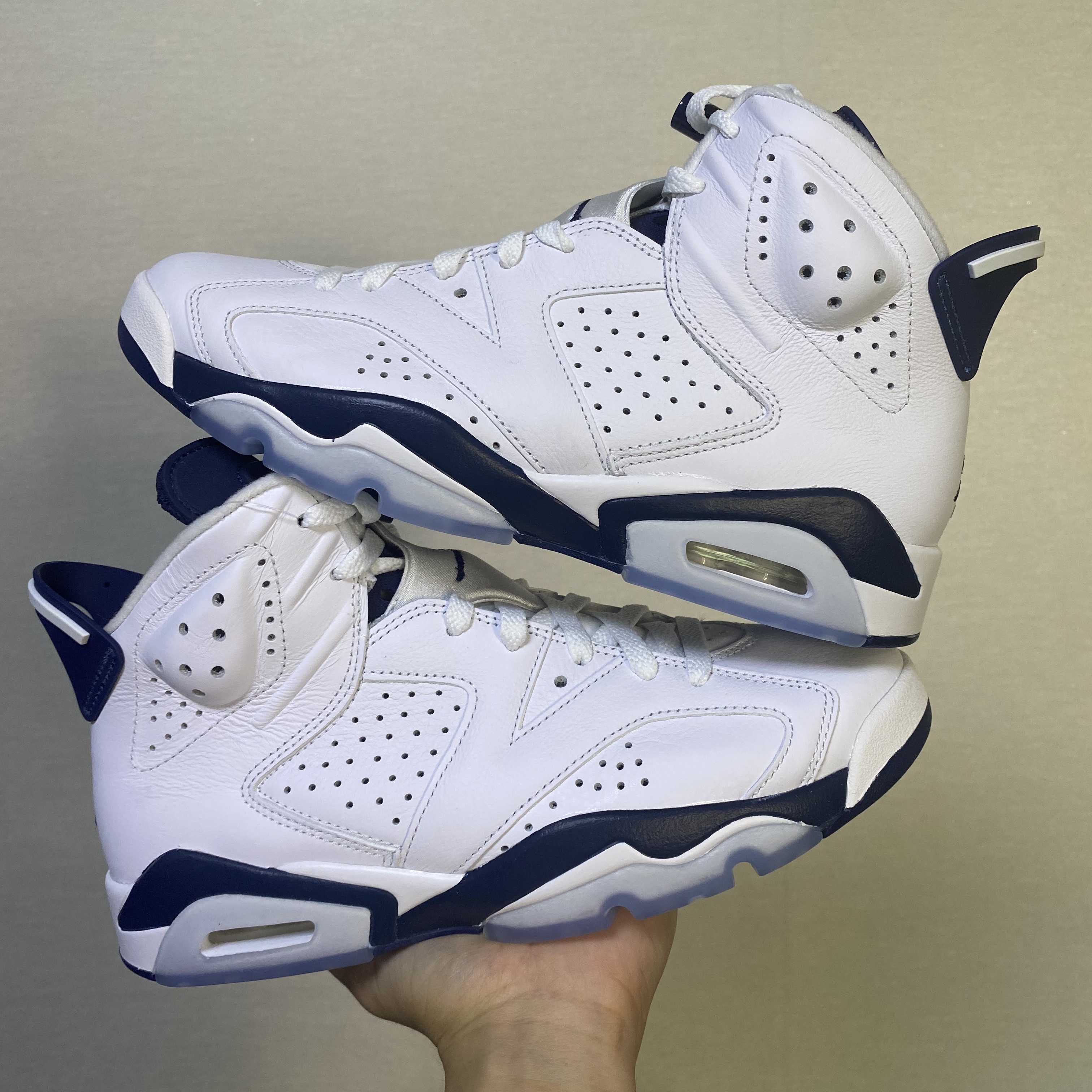 Jordan 6 Retro Midnight Navy 착용 스타일 - 3
