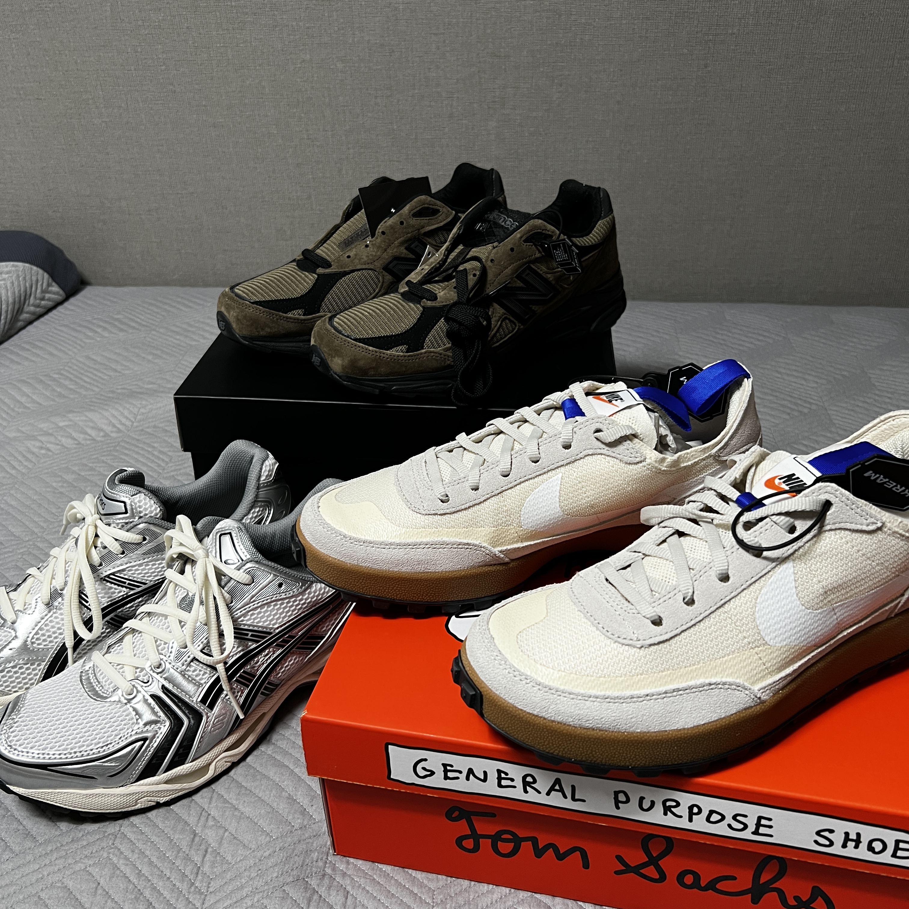 Asics x JJJJound Gel-Kayano 14 Silver Black, Nike x Tom Sachs General Purpose Shoe Light Cream 착용 스타일 - 1
