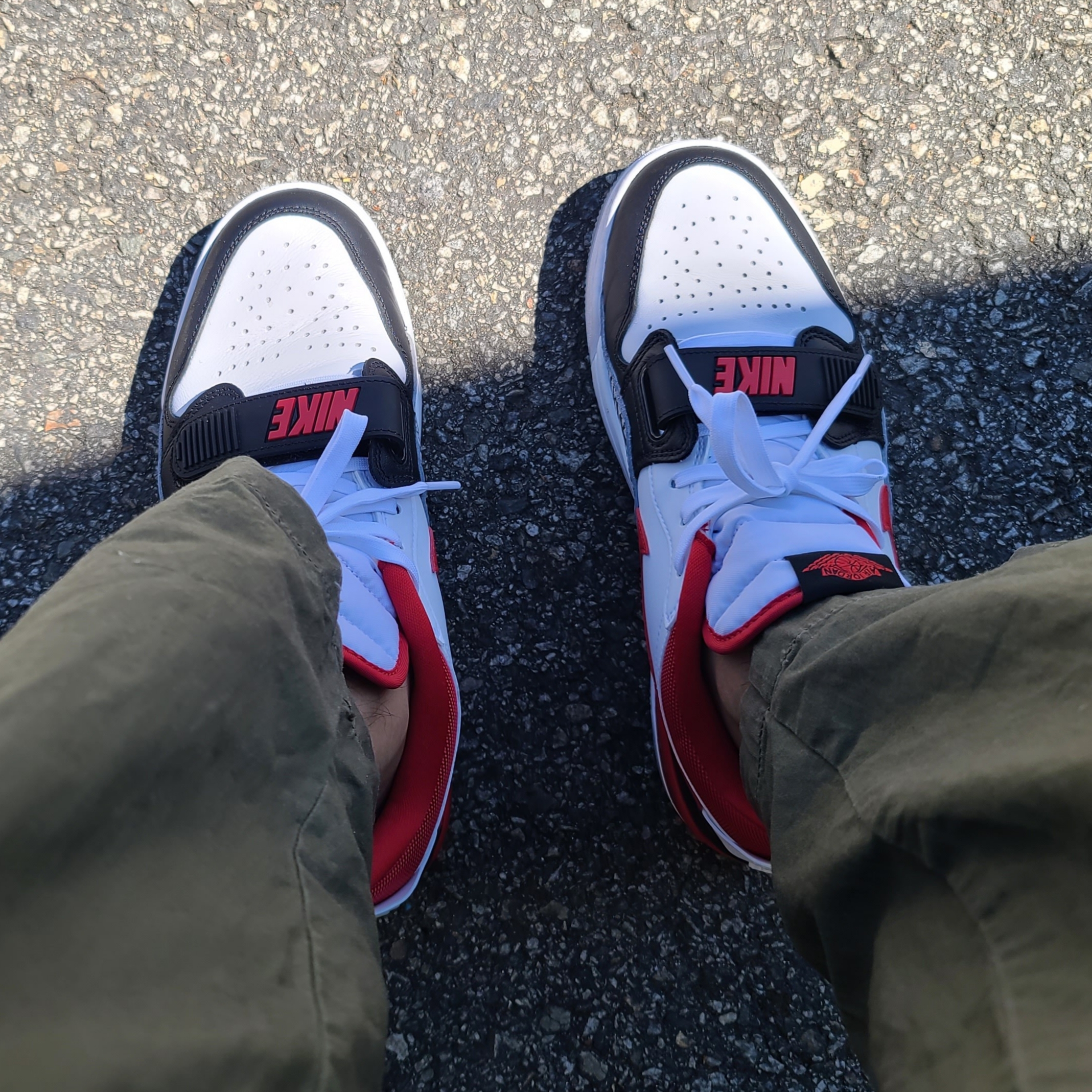 Jordan 11 Retro Jubilee, Jordan Legacy 312 Low Fire Red 착용 스타일 - 2