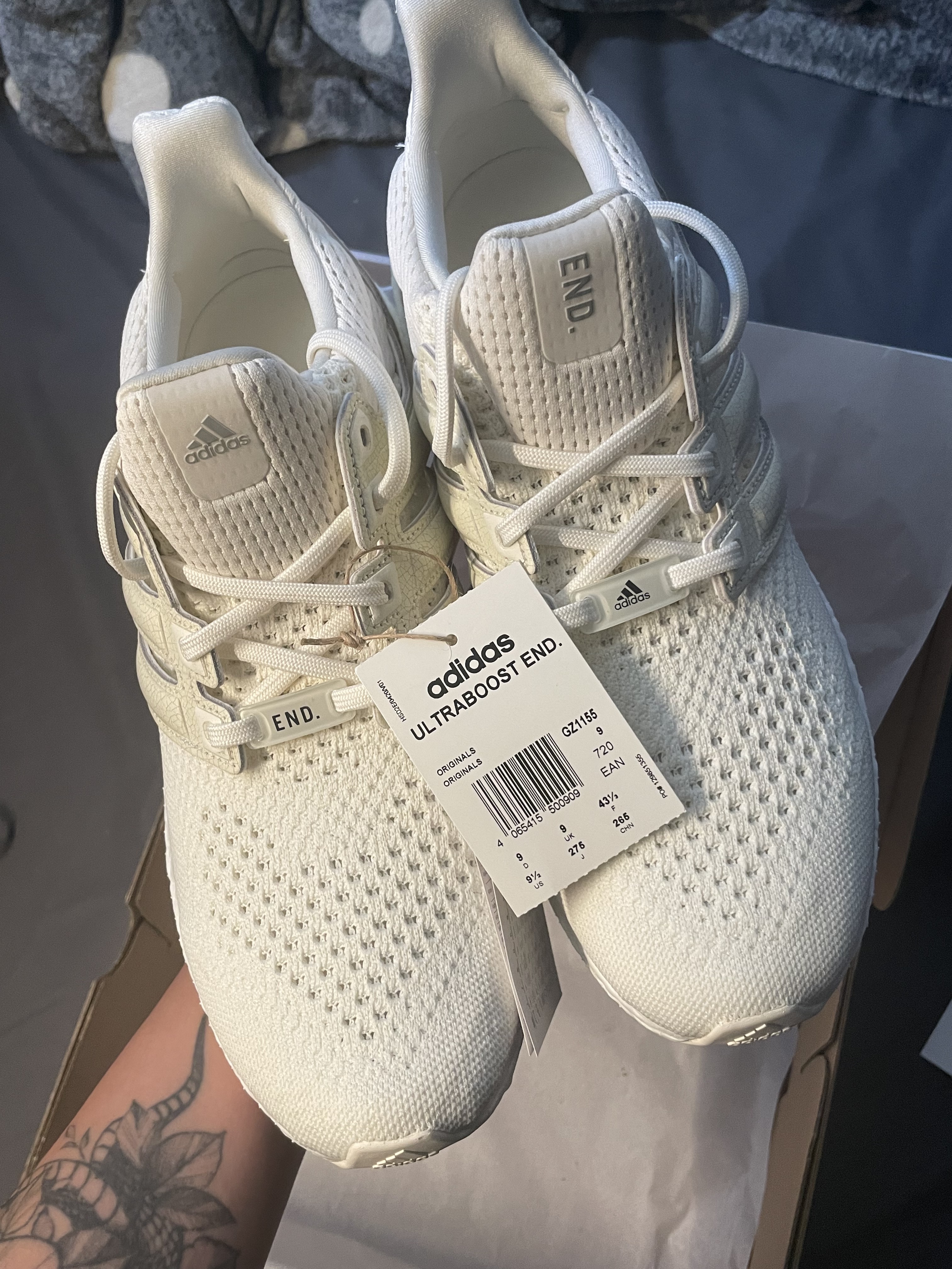 Adidas x END. Ultraboost 1.0 OG Core White 착용 스타일