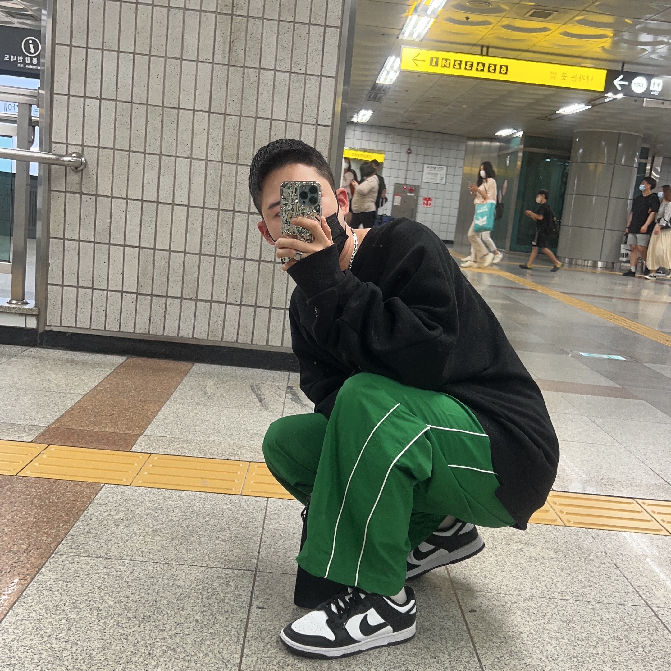 Nike Dunk Low Retro Black 착용 스타일