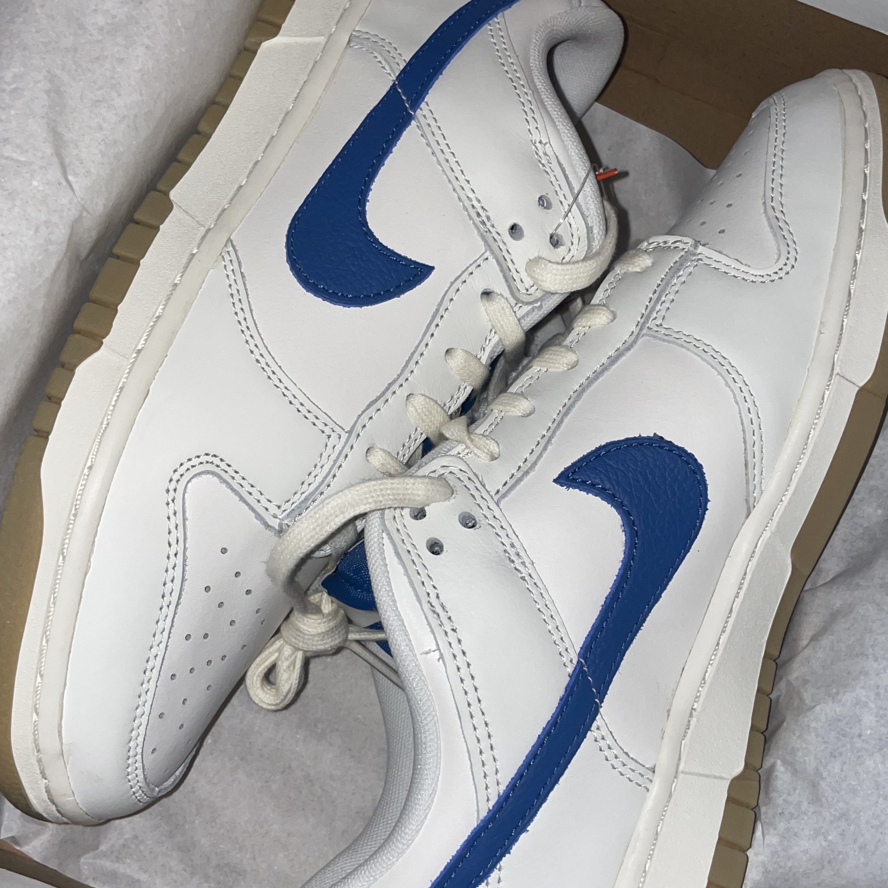 Nike Dunk Low SE Sail Dark Marina Blue 착용 스타일
