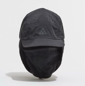 Nike ACG Warm AW84 Cap Black Anthracite 착용 스타일 - 1