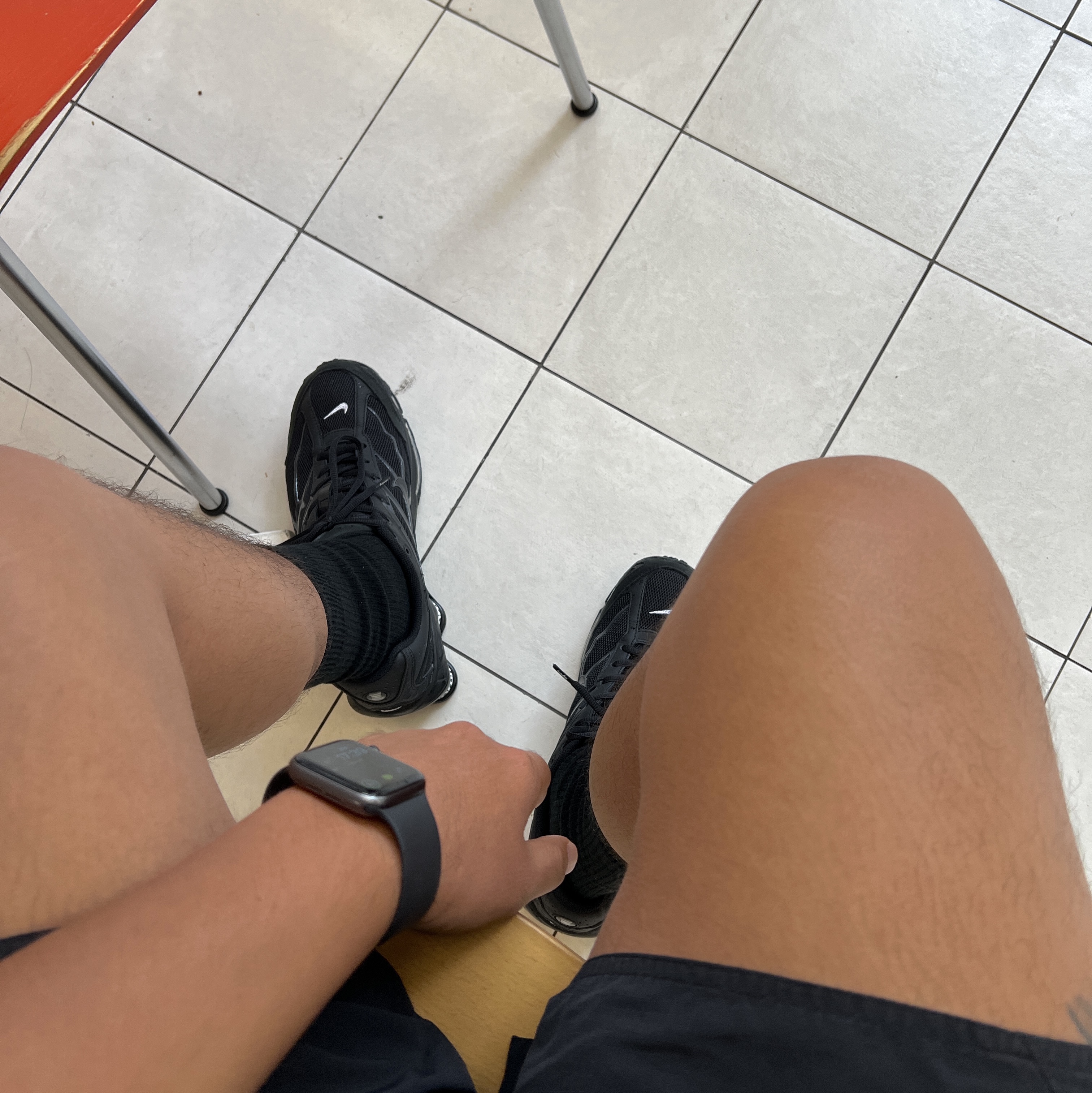 Nike x Supreme Shox Ride 2 SP Black 착용 스타일