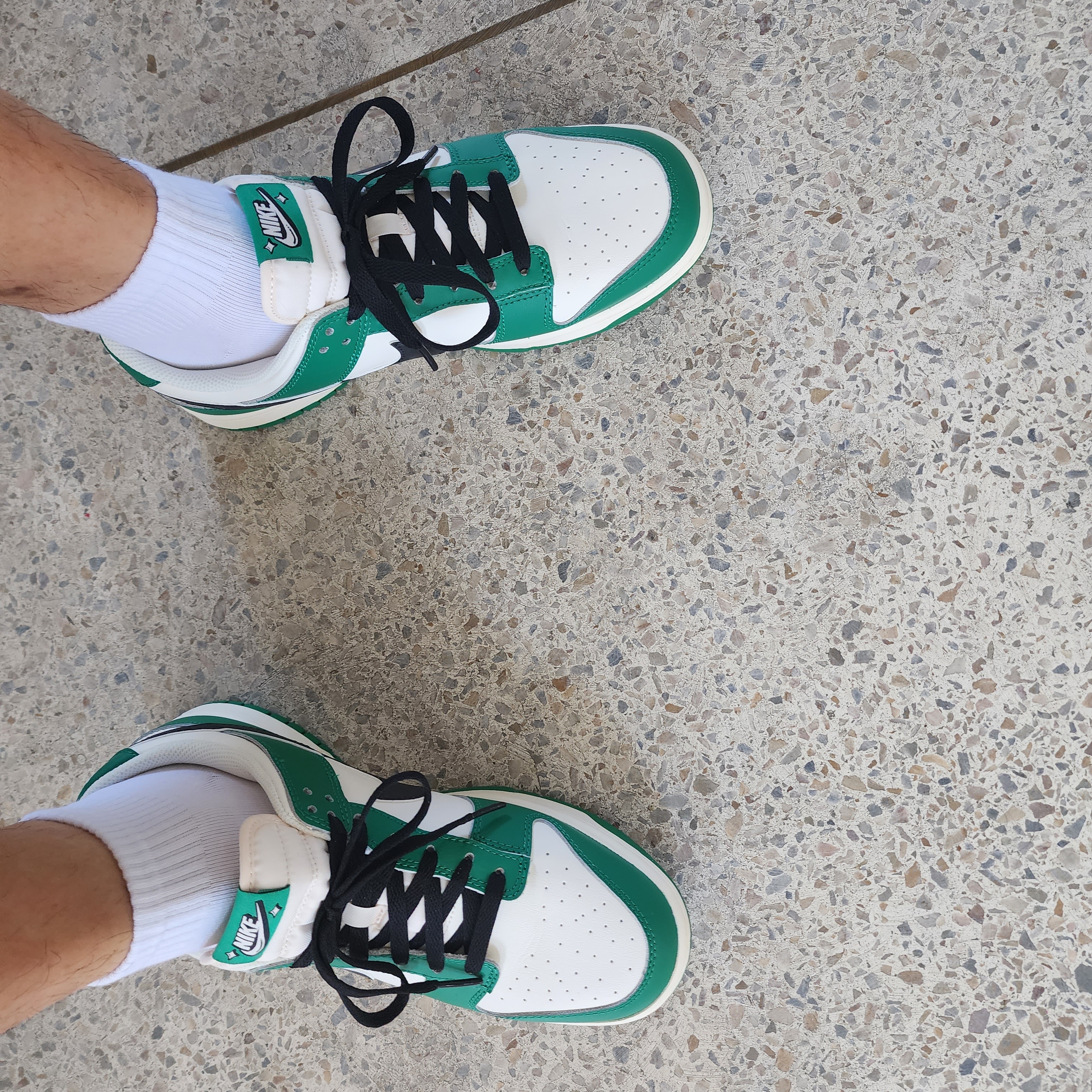 Nike Dunk Low Retro SE Jackpot Malachite 착용 스타일