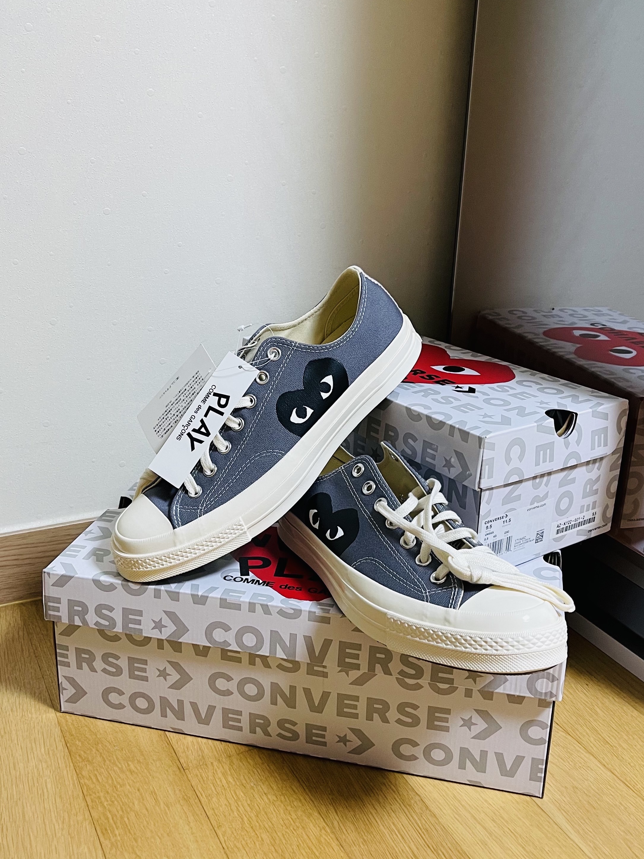 Converse x Play Comme des Garcons Chuck 70 Hi Steel Gray, Converse x Play Comme des Garcons Chuck 70 Ox Steel Gray 착용 스타일