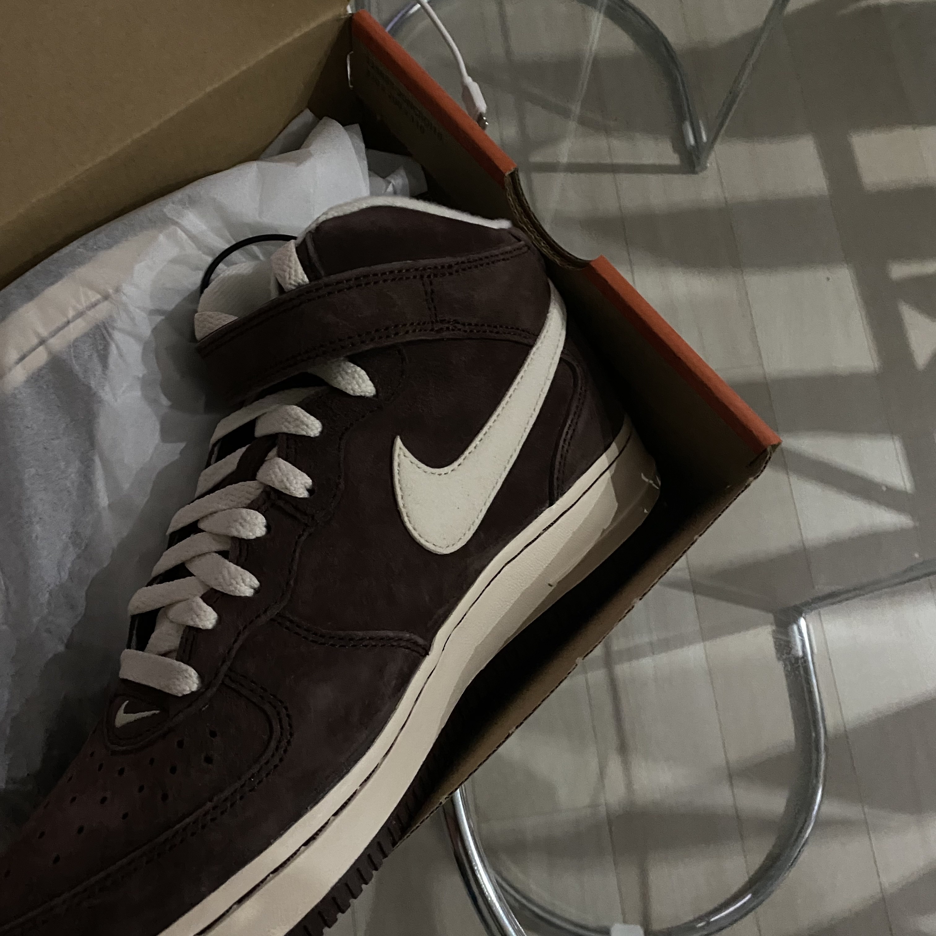 Nike Air Force 1 Mid '07 QS Chocolate 착용 스타일 - 2
