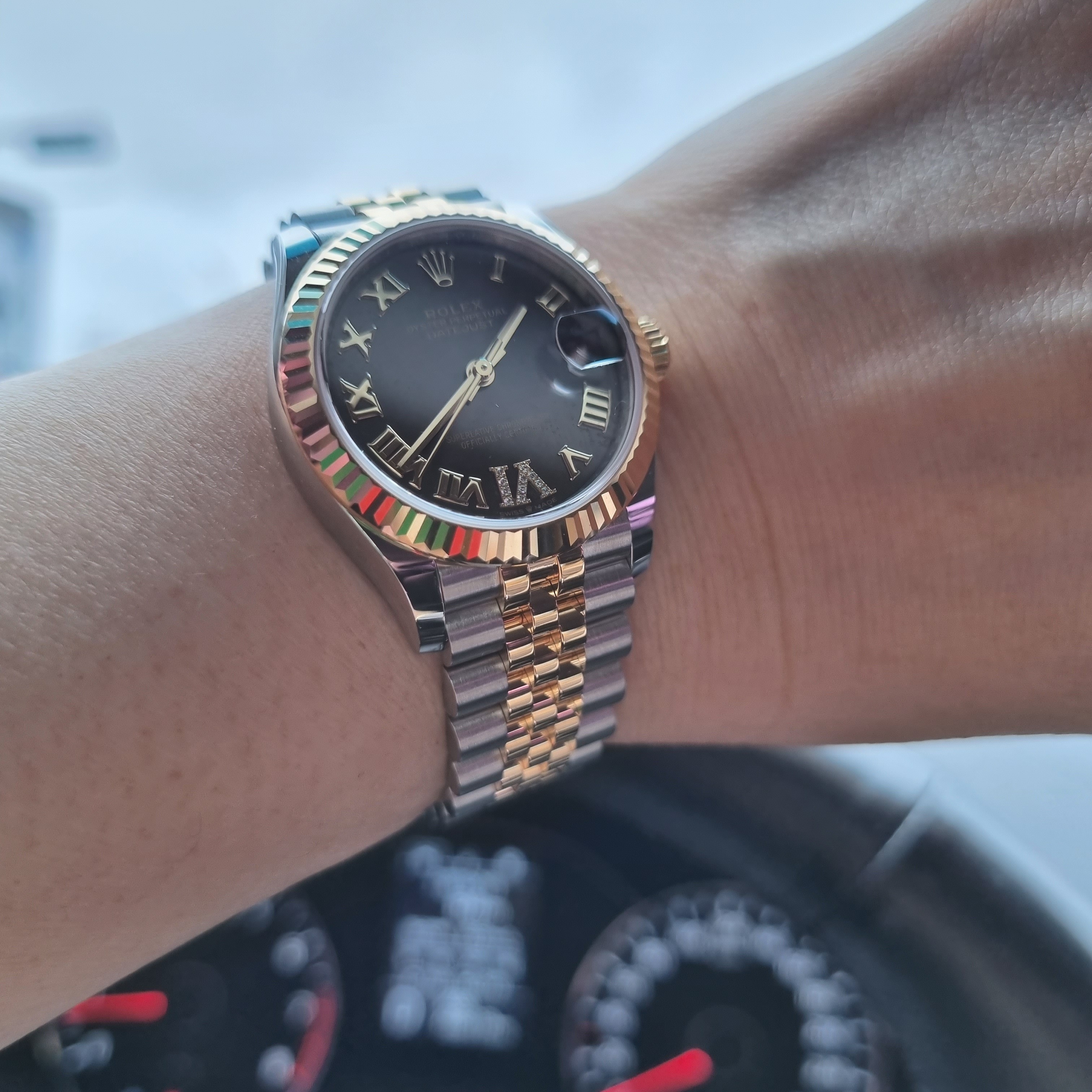 Rolex Datejust 31mm 278273 Dark Grey Roman Diamond-Set Jubilee 착용 스타일 - 1