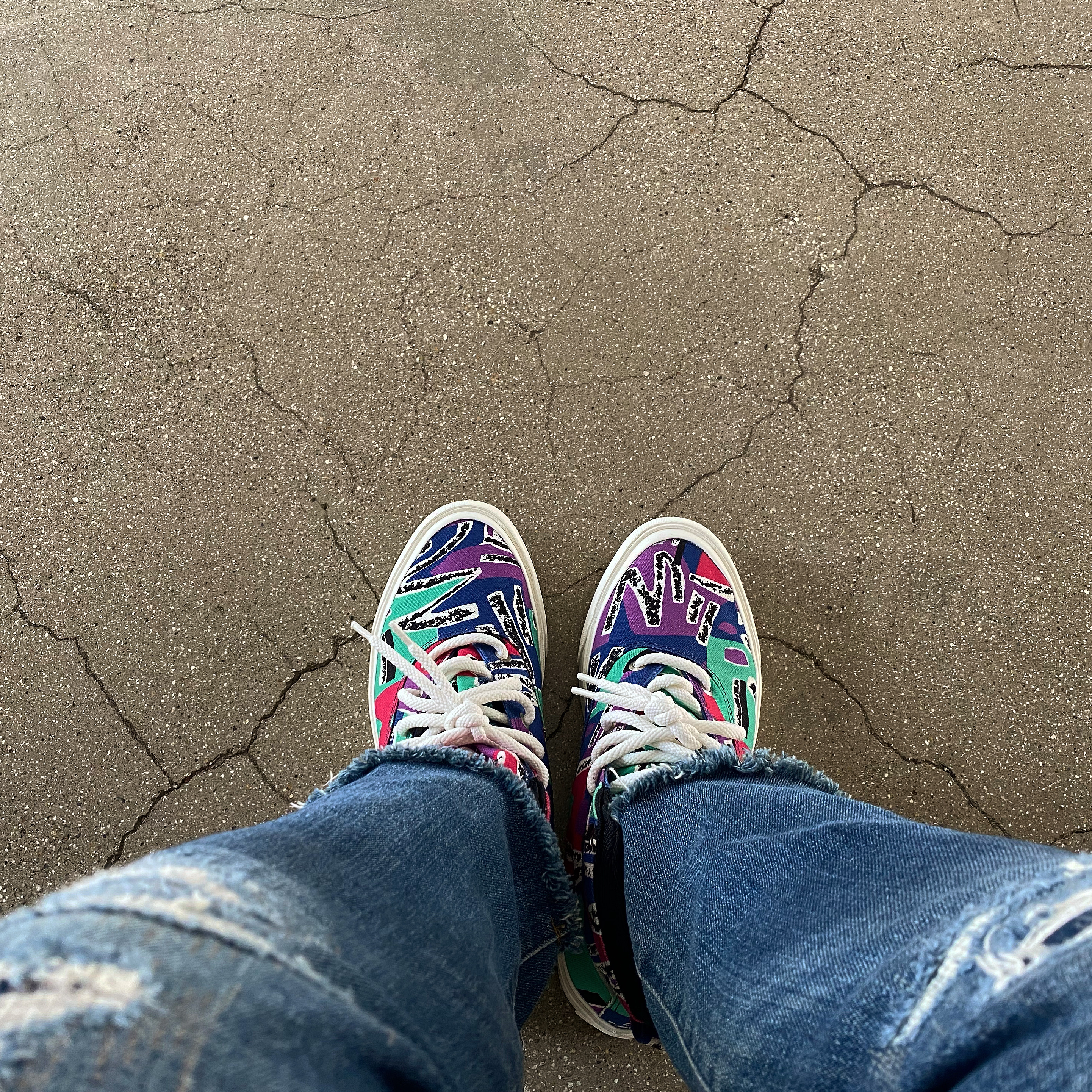 Converse x Fear of God Essentials Skid Grip Hi 착용 스타일
