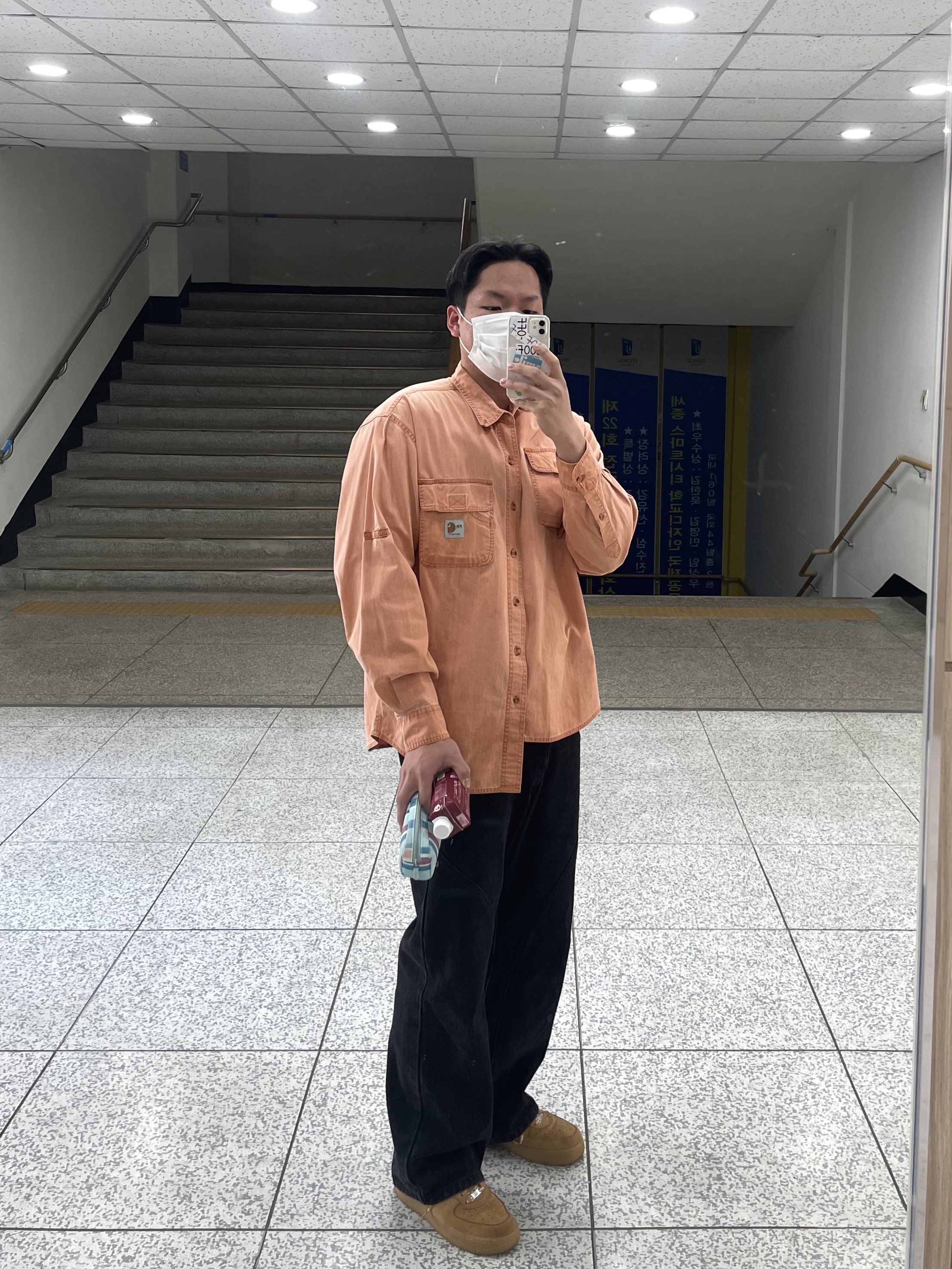 Nike x Supreme Air Force 1 Low Flax 착용 스타일 - 3