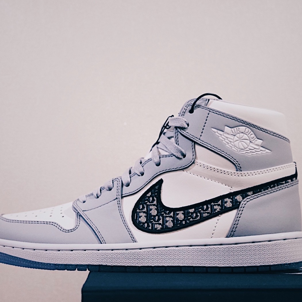 Jordan 1 x Dior High OG 착용 스타일