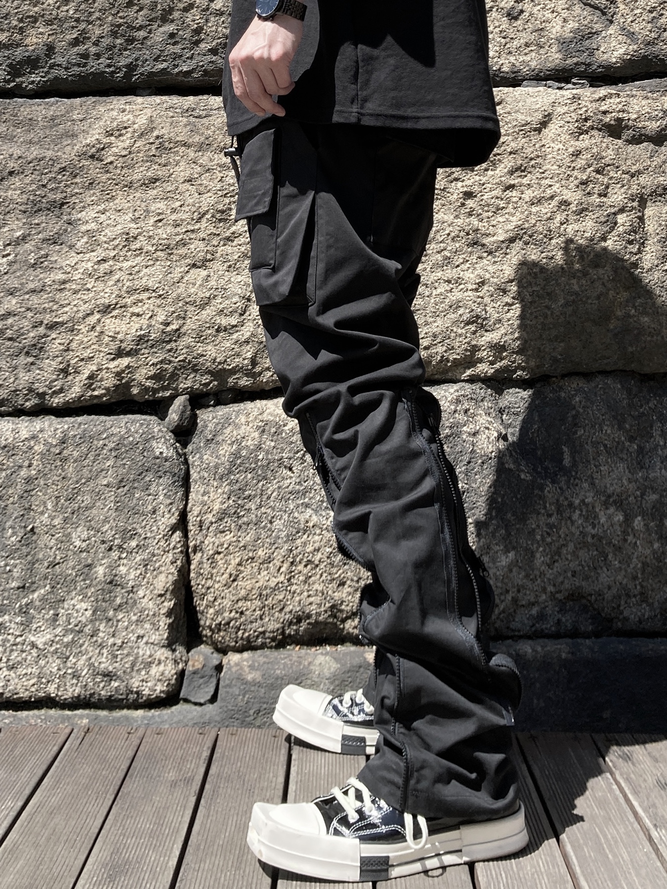 Converse x Drkshdw Turbodrk Chuck 70 Hi Black Lacquered Denim 착용 스타일 - 4