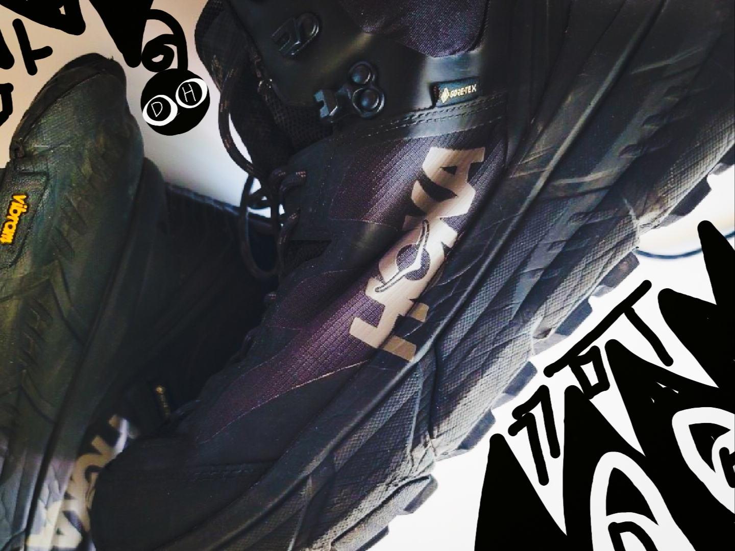 Hoka Tennine Hike Gore-Tex Black Dark Gull Gray 착용 스타일