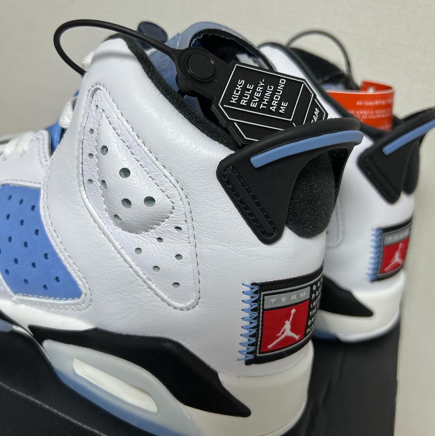 (GS) Jordan 6 Retro University Blue 착용 스타일 - 2