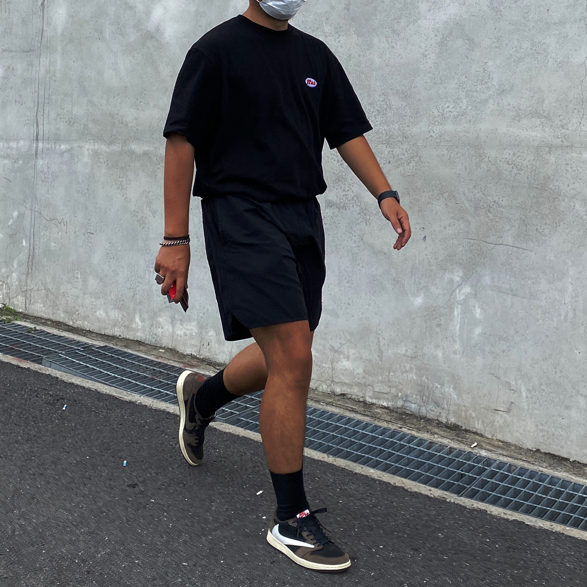 Jordan 1 x Travis Scott Retro Low OG SP Mocha 착용 스타일