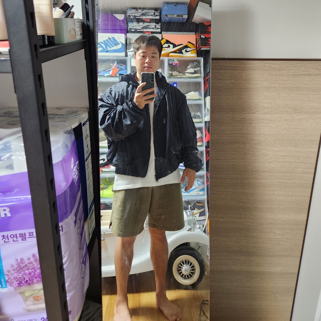 Nike x Fear of God Bomber Hooded Jacket Black 착용 스타일