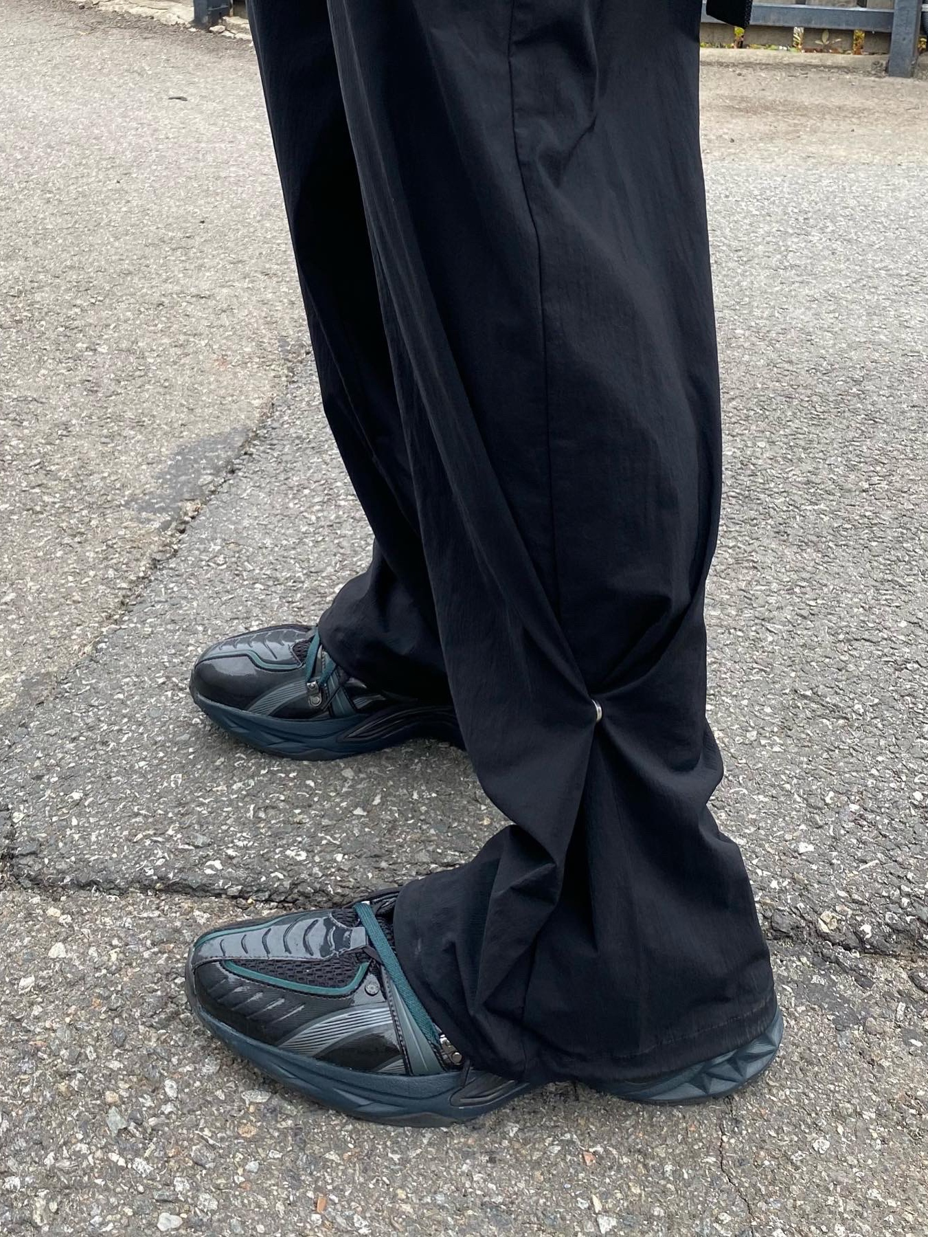 Asics x Andersson Bell HN2-S Protoblast Black 착용 스타일 - 2