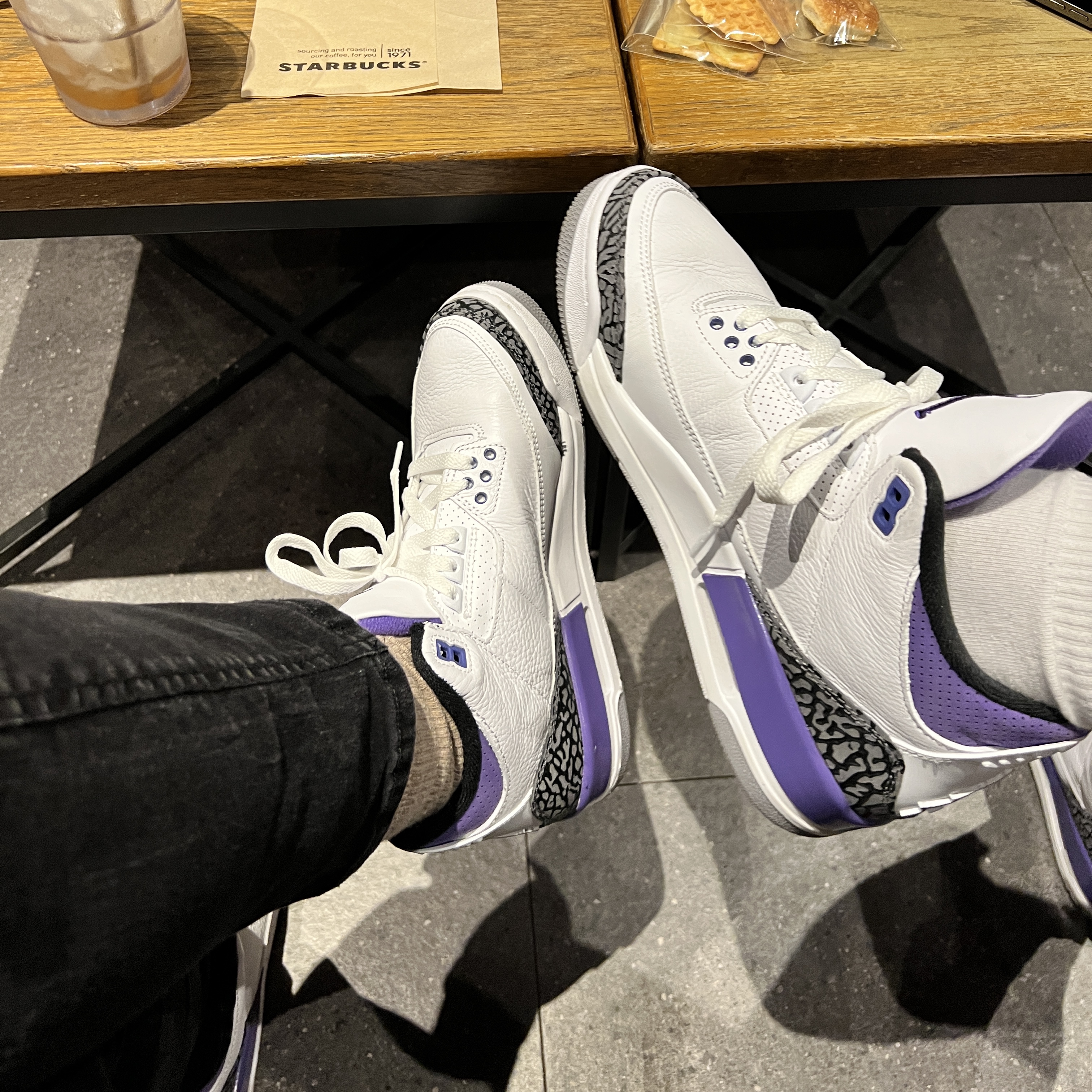 Jordan 3 Retro Dark Iris, (GS) Jordan 3 Retro Dark Iris 착용 스타일