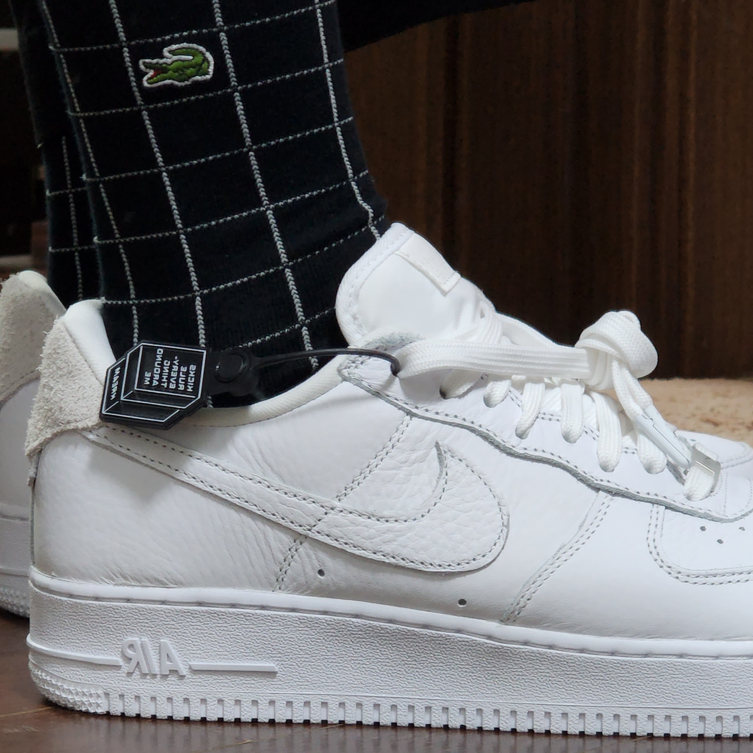 Nike Air Force 1 '07 Craft Vast Grey 착용 스타일 - 2
