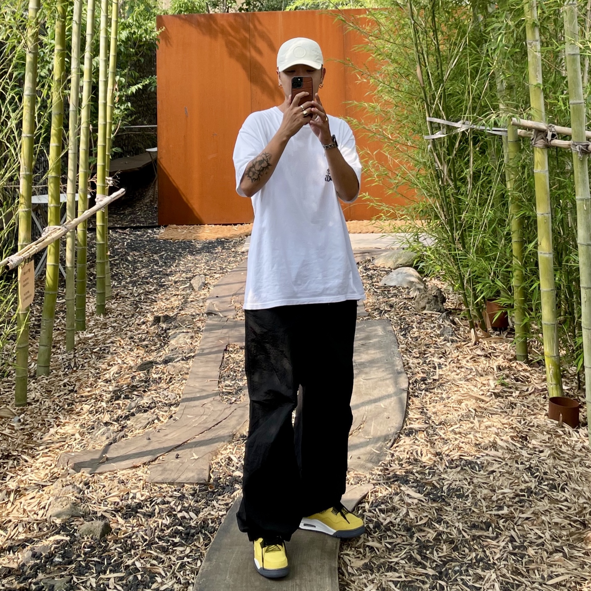 Stussy Exodus T-Shirt White, Supreme x Stone Island Reactive Ice Camo Ripstop Camp Cap Tan - 22SS 착용 스타일 - 2