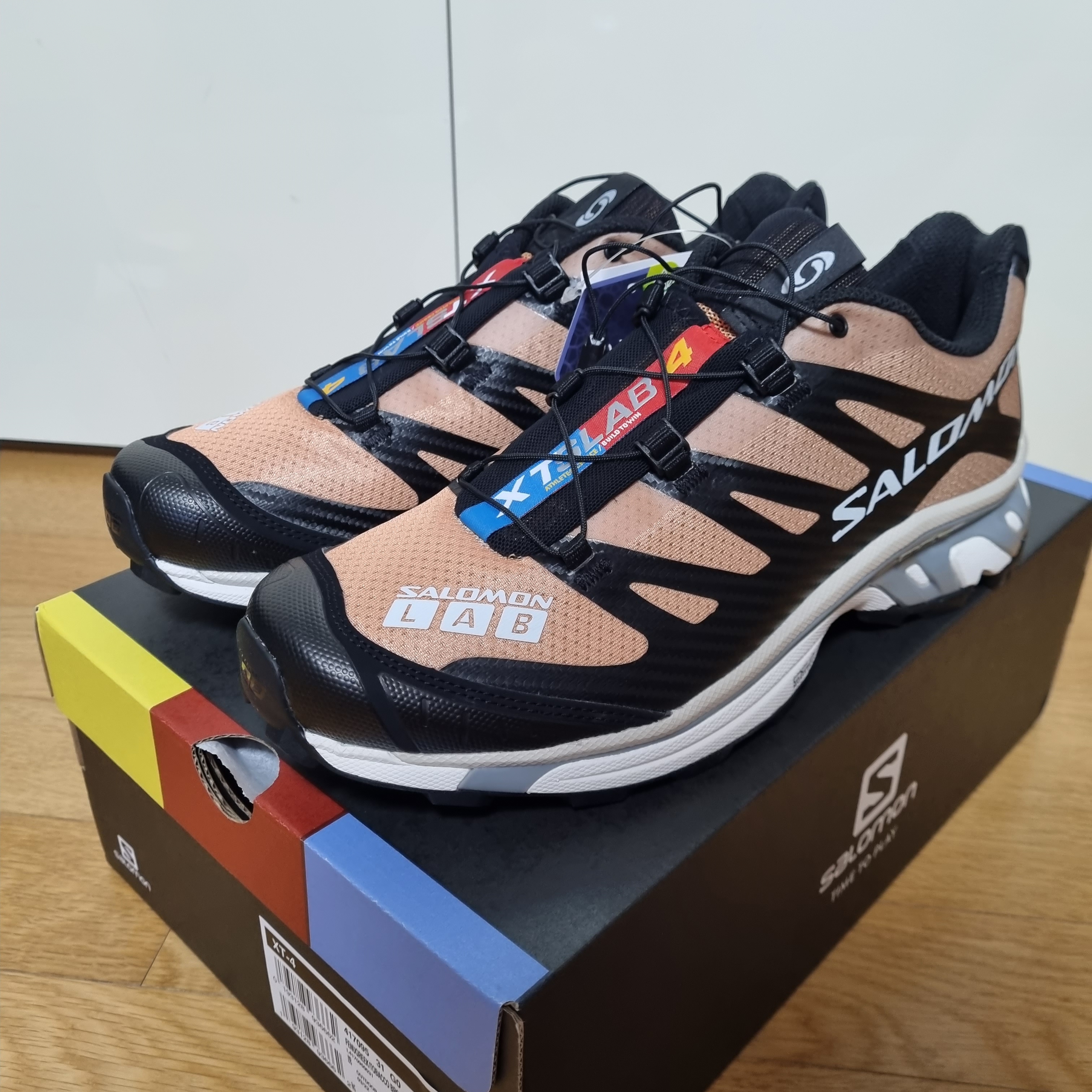 Salomon XT-4 Tobacco Brown 착용 스타일
