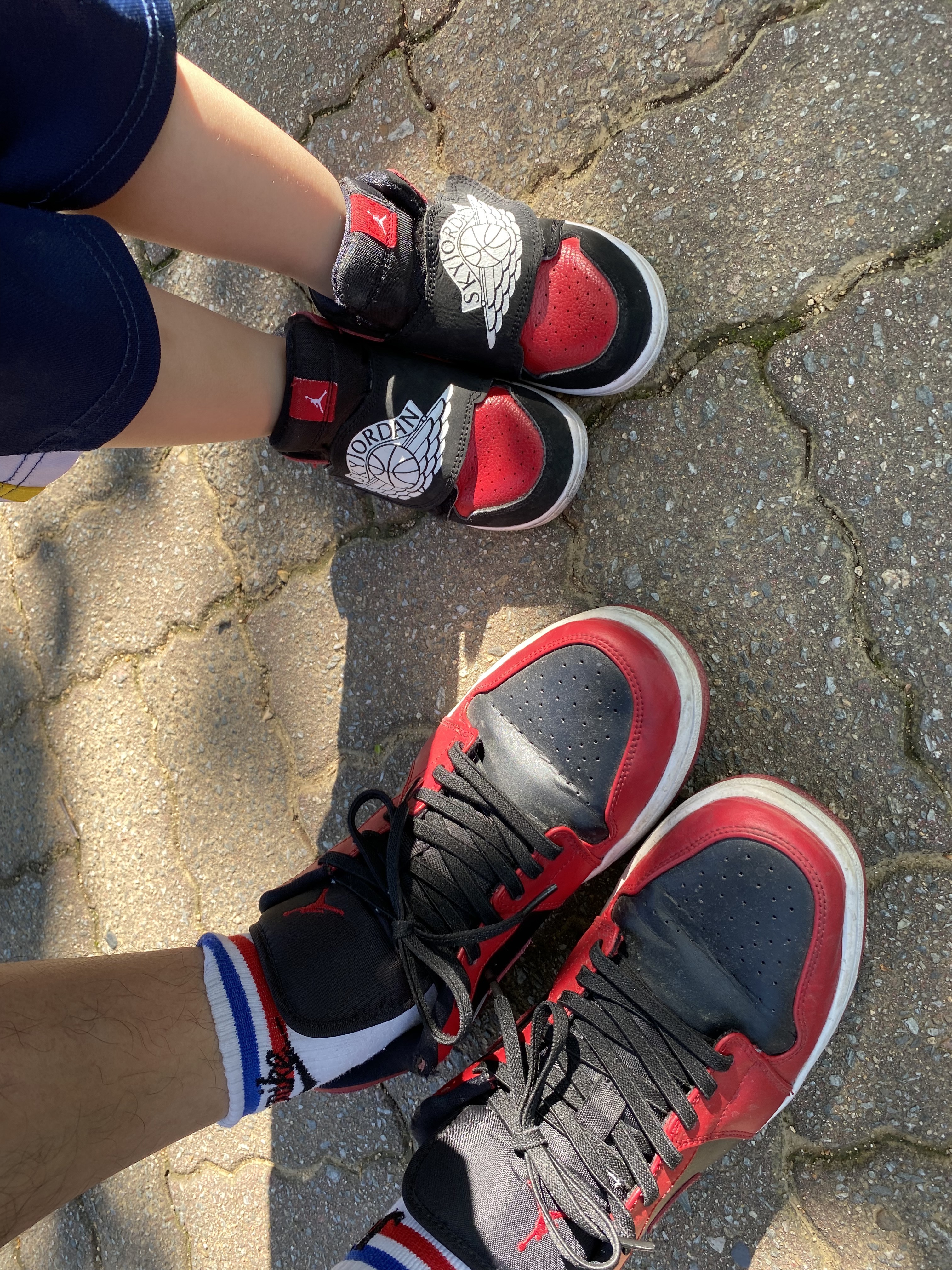 Jordan 1 Low Varsity Red, (TD) Sky Jordan 1 Bred 착용 스타일