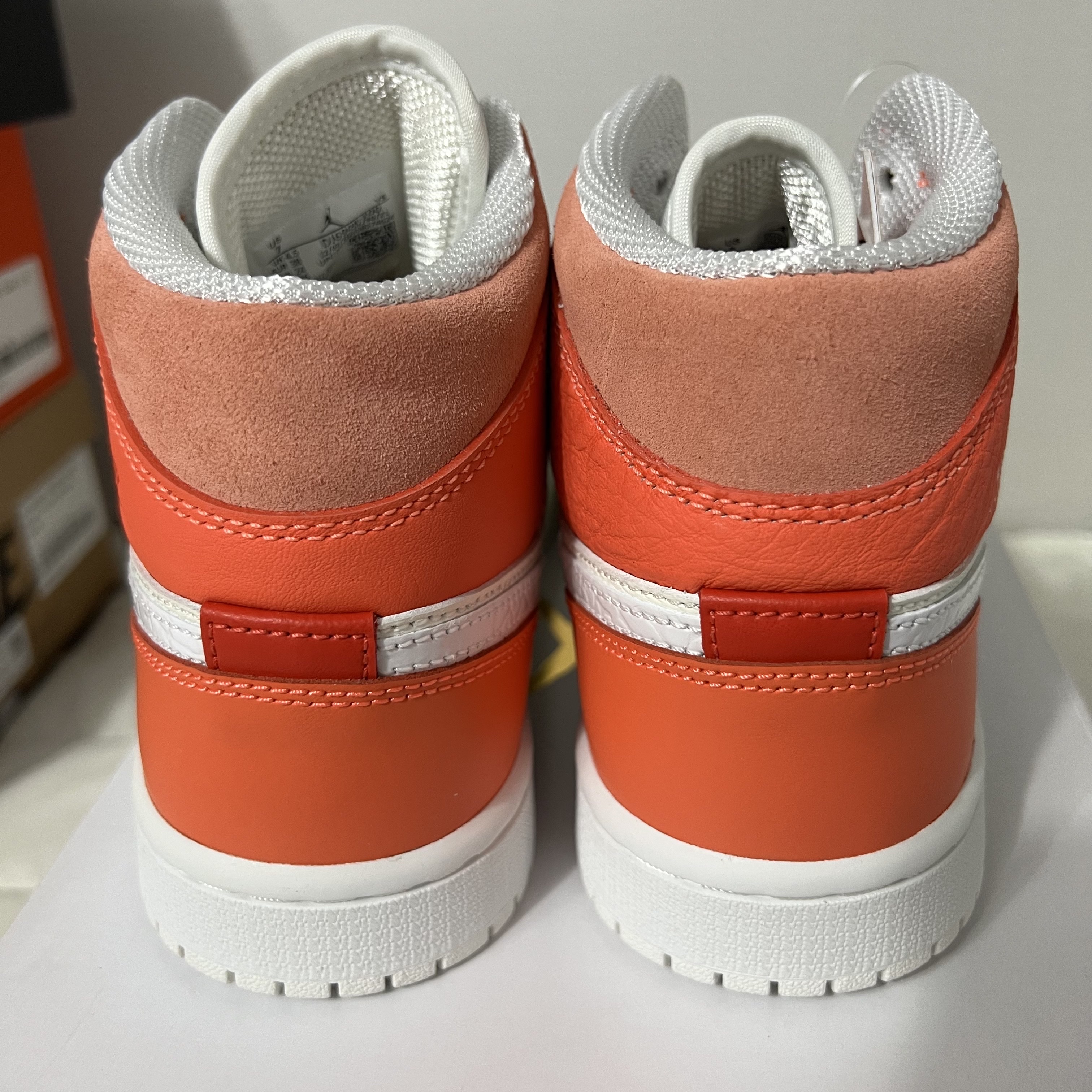 (W) Jordan 1 Mid To My First Coach 착용 스타일 - 3