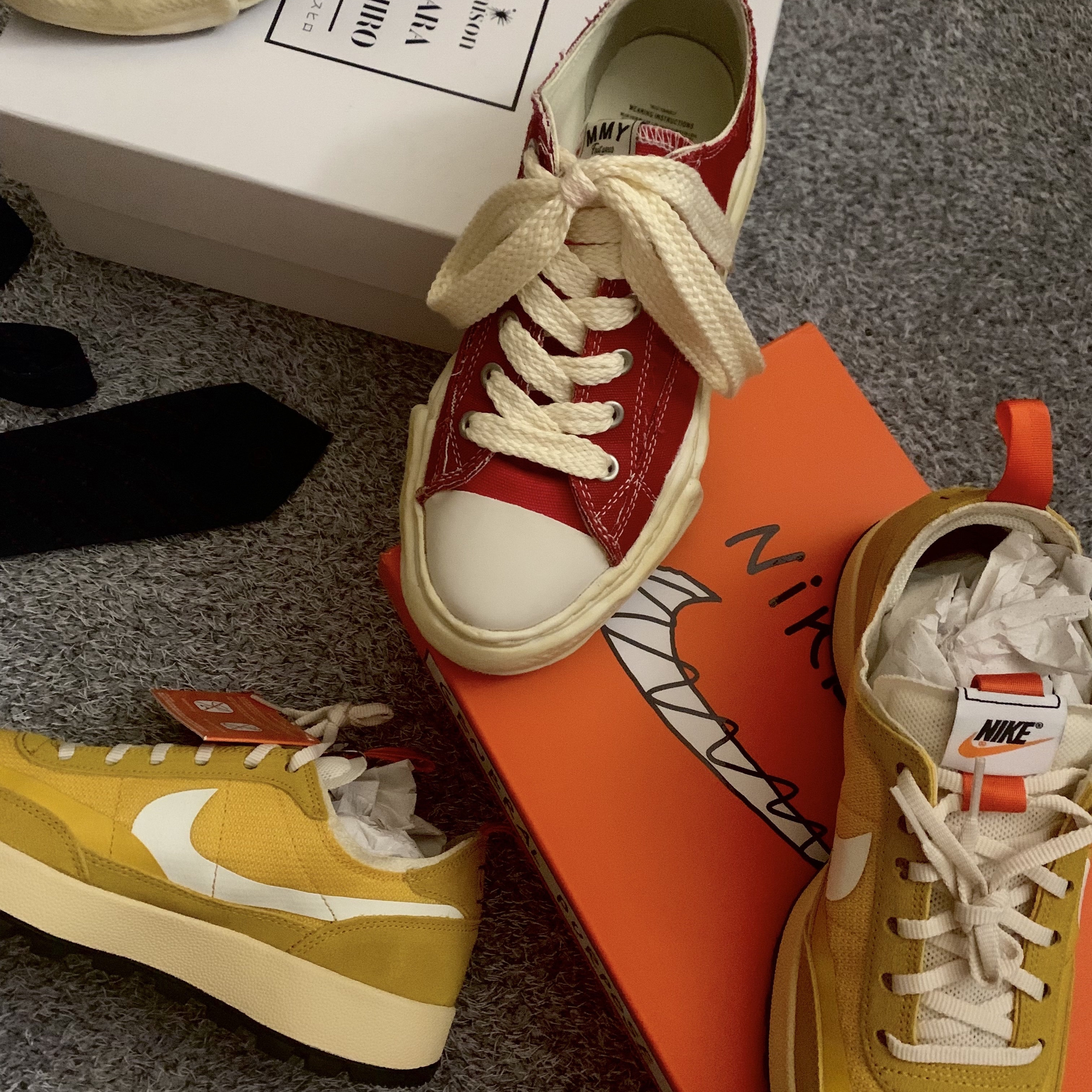 Maison Mihara Yasuhiro Peterson OG Sole OD Canvas Low-top Sneakers Red, Nike x Tom Sachs General Purpose Shoe Archive 착용 스타일 - 1