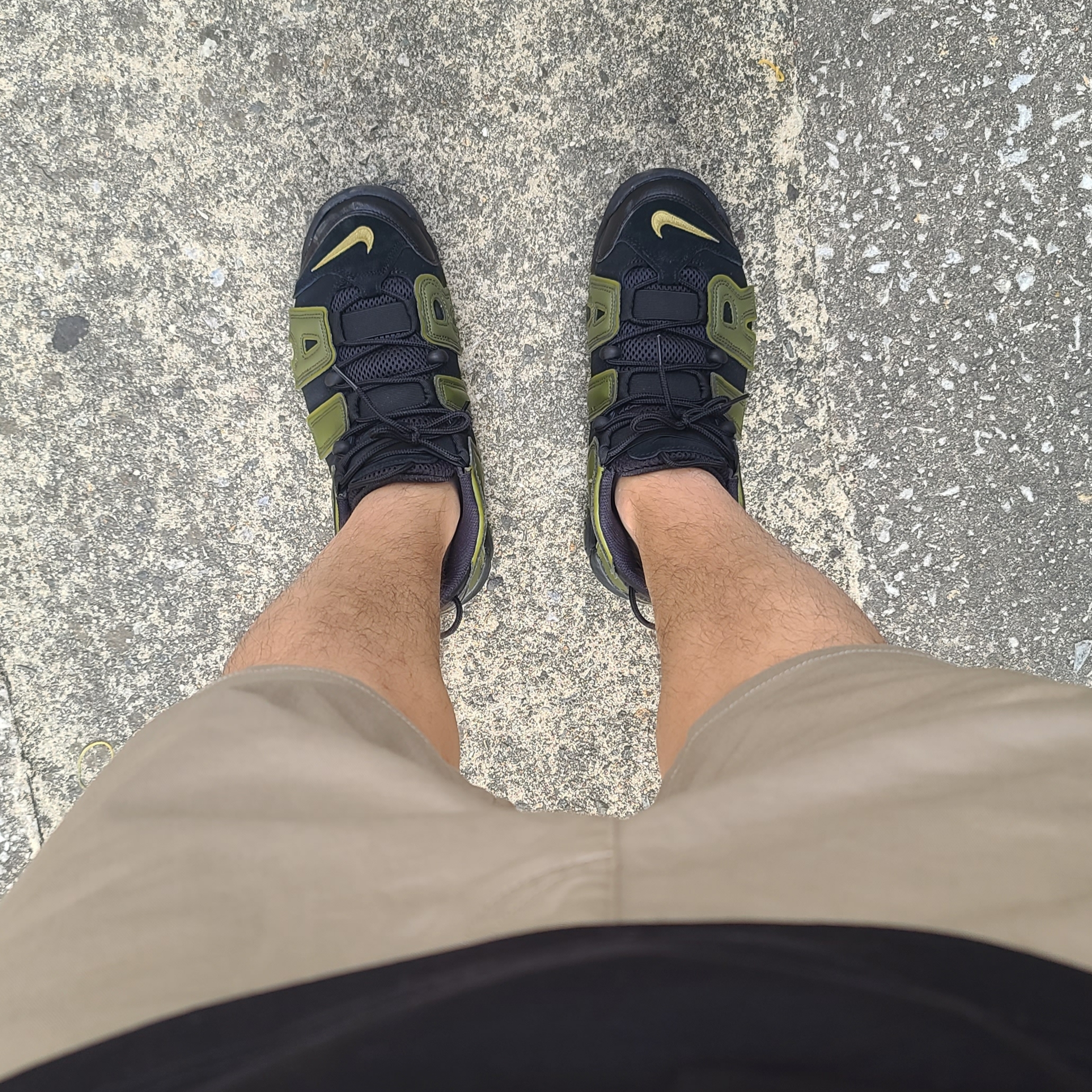 Jordan 6 Retro Midnight Navy, Jordan 6 Retro University Blue 착용 스타일 - 4