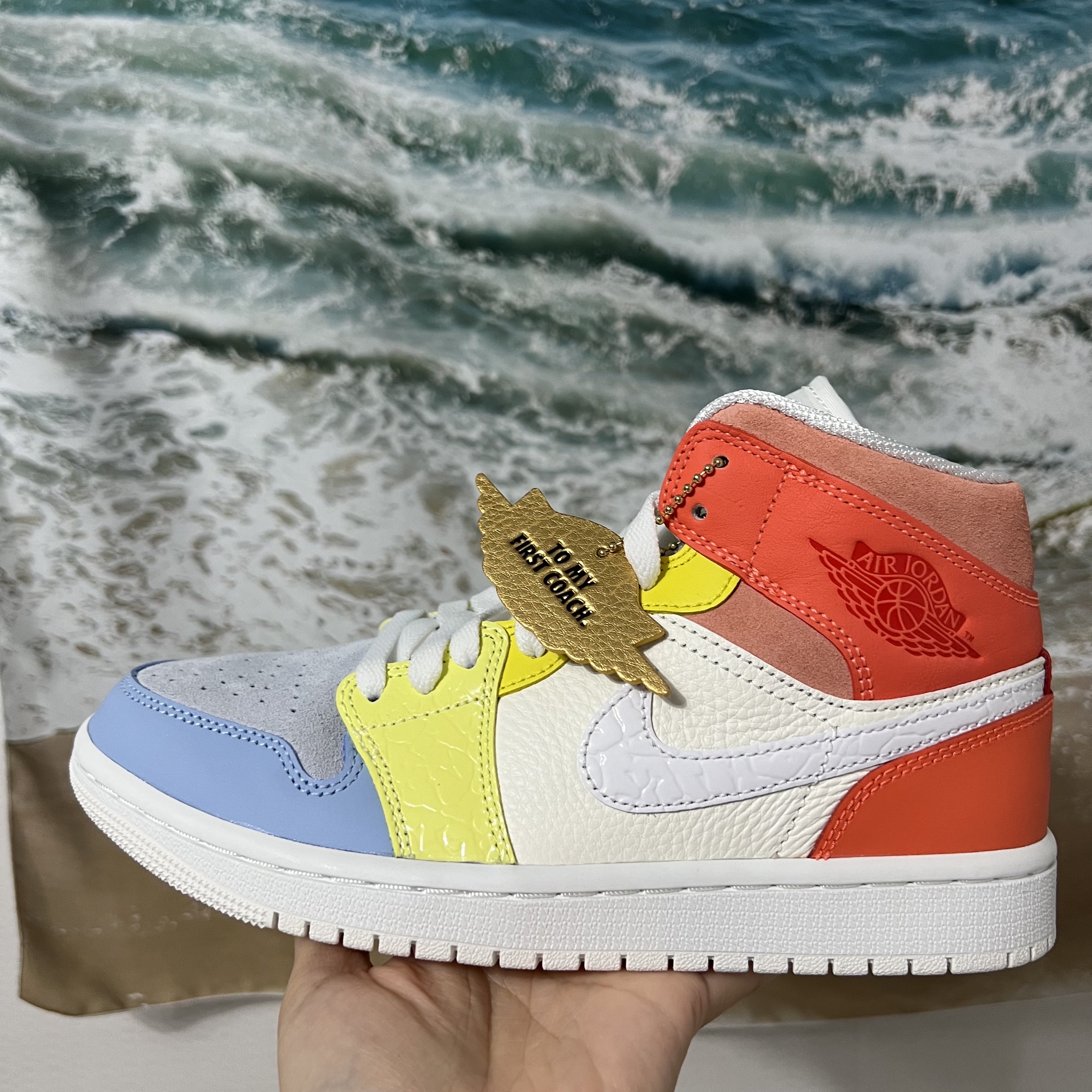 (W) Jordan 1 Mid To My First Coach 착용 스타일 - 1