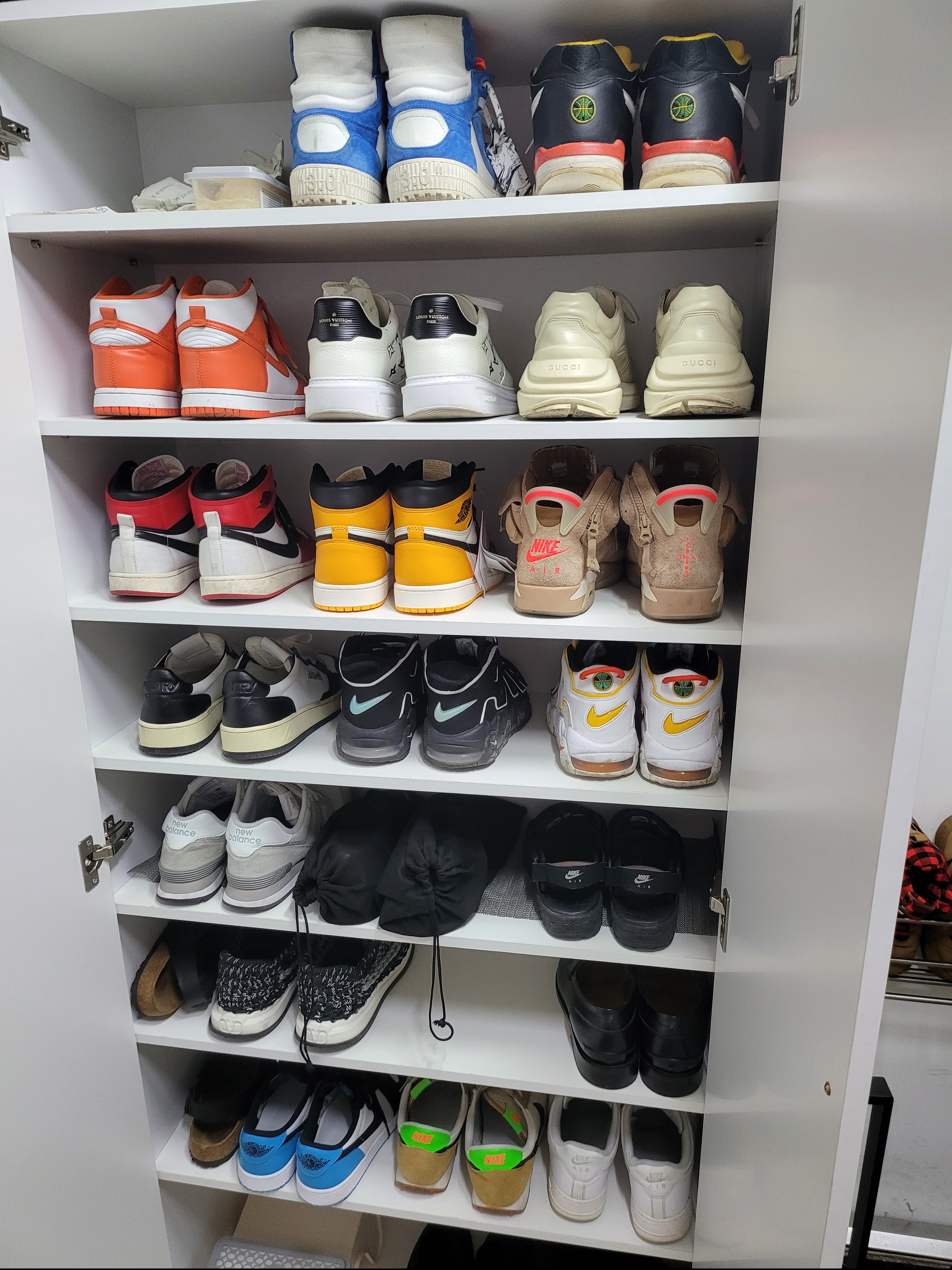 Jordan 1 Retro High OG Taxi, Louis Vuitton Trio Messenger Monogram Eclipse 착용 스타일 - 3