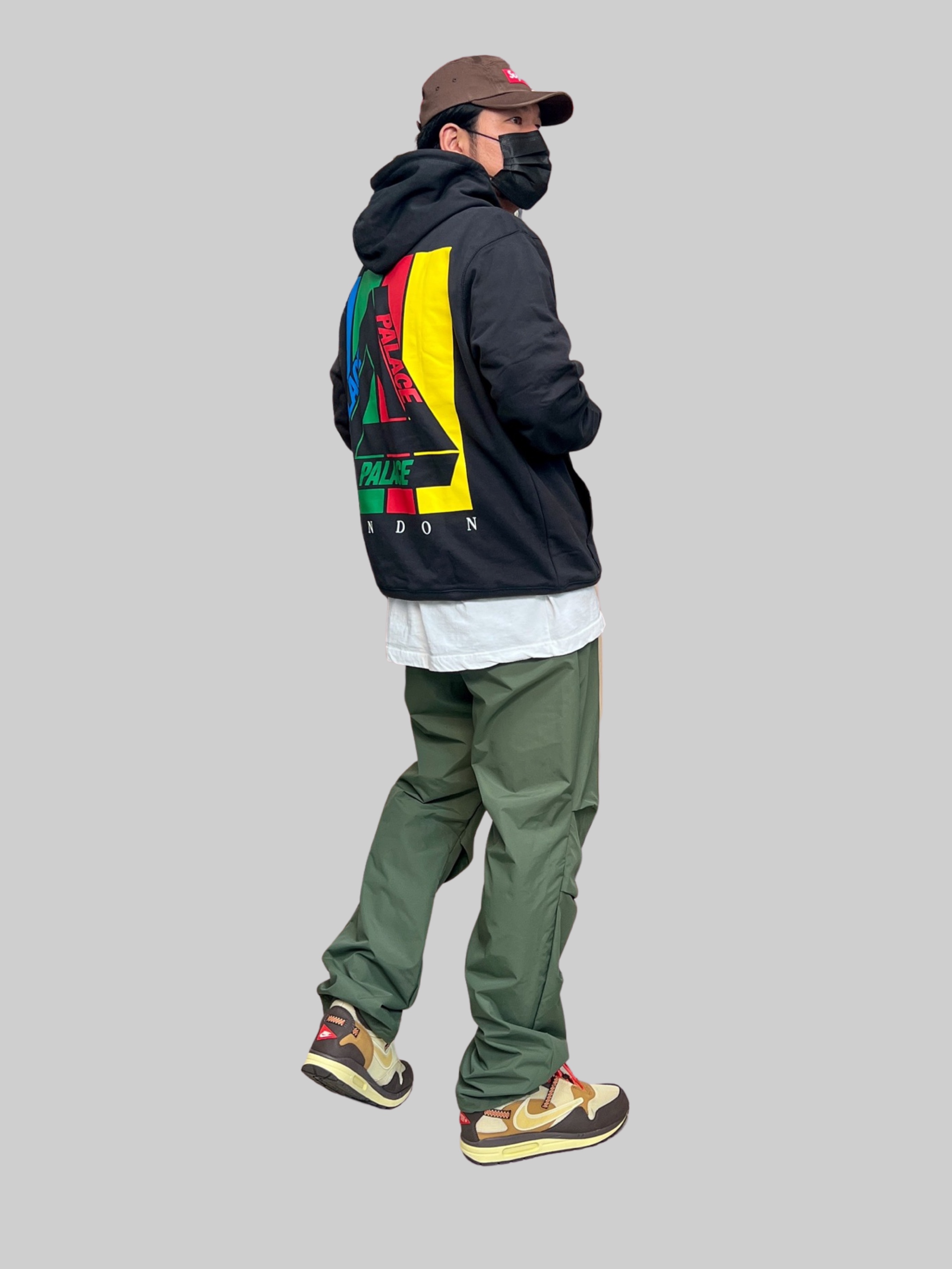 Nike x Sacai VaporWaffle Black White, Nike x Stussy Air Force 1 '07 Mid SP Black and Light Bone 착용 스타일 - 4