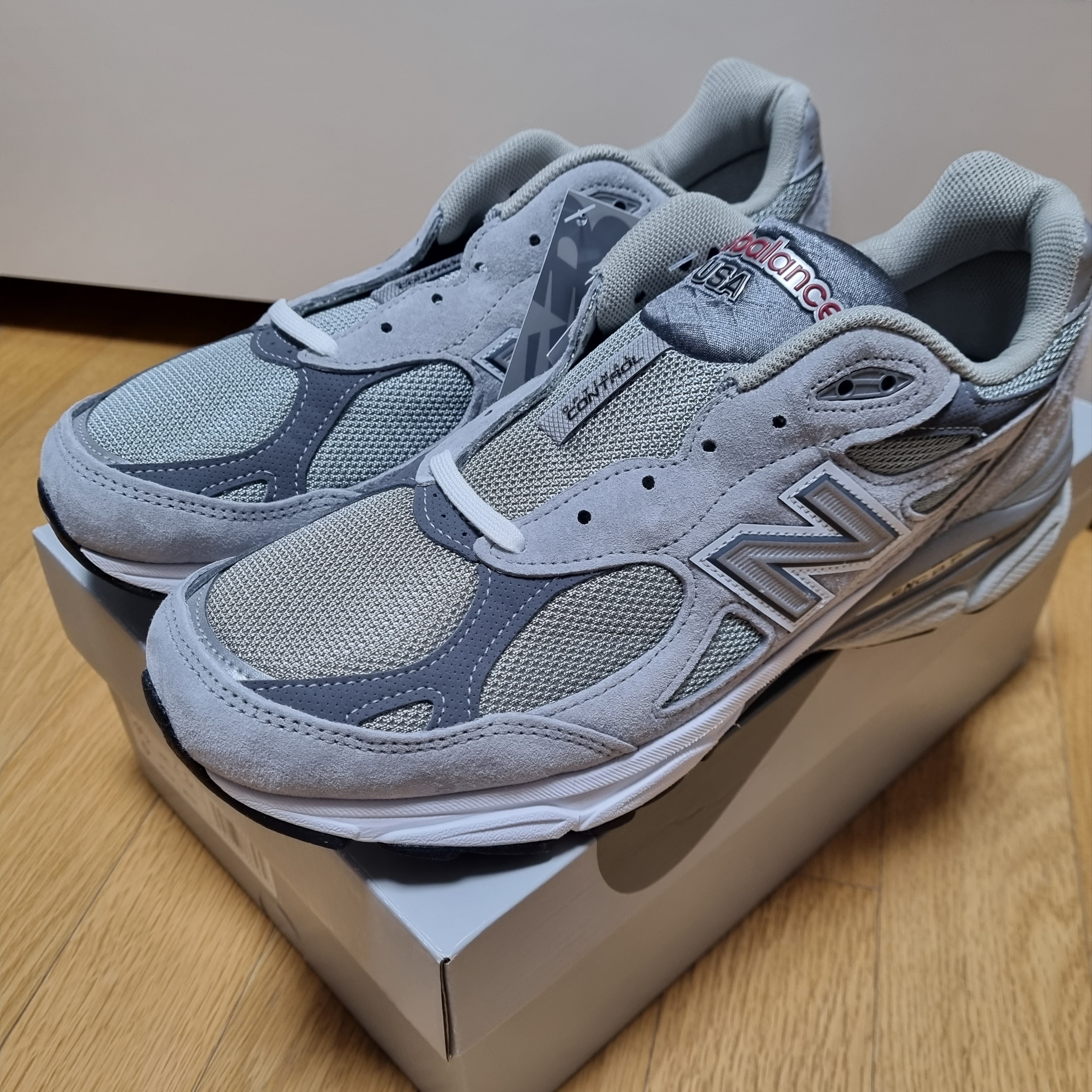 New Balance 990v3 Made in USA Grey - D Standard 착용 스타일