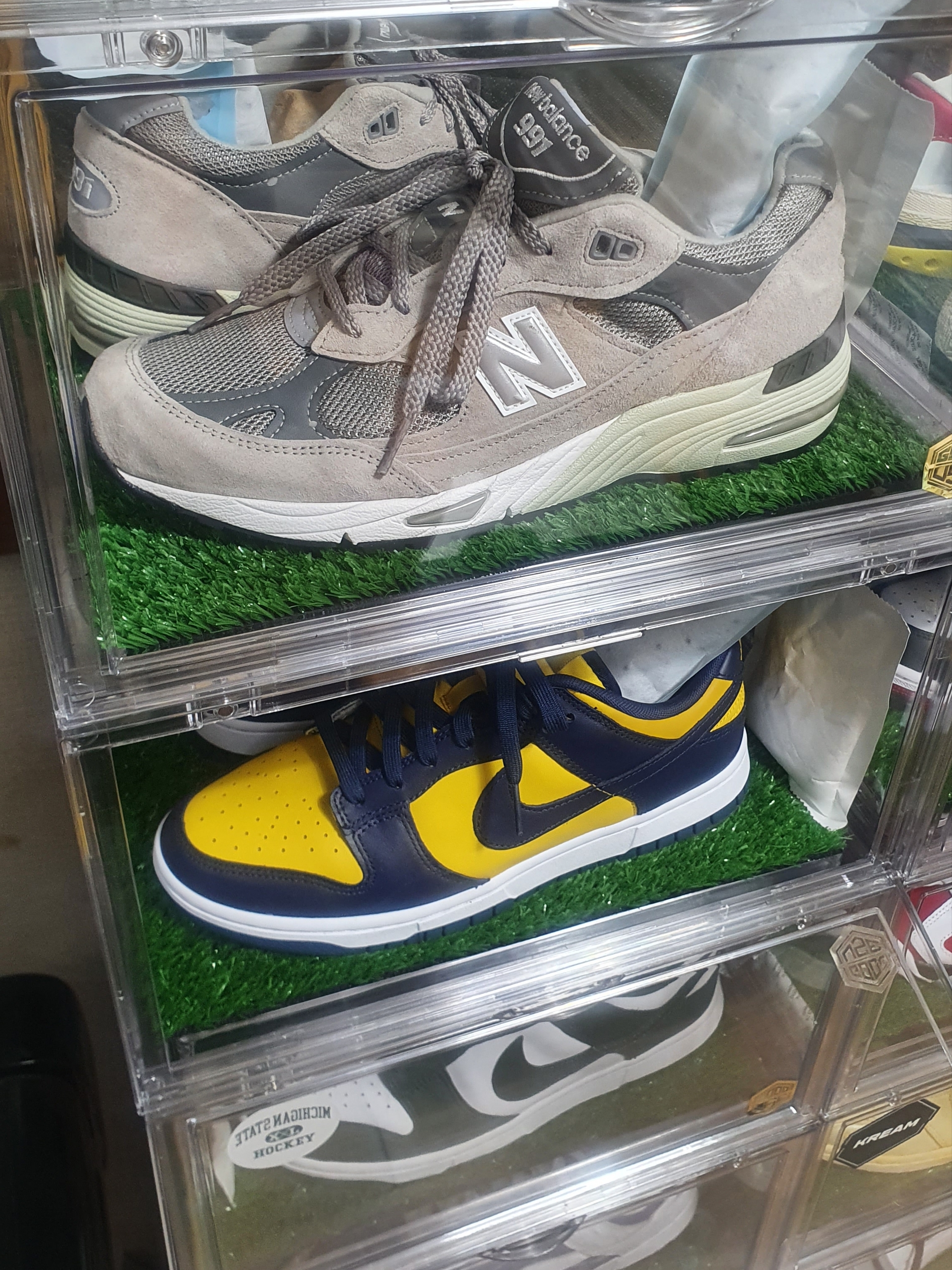 New Balance 991 Made in UK Grey, Nike Dunk Low Retro Varsity Maize 착용 스타일
