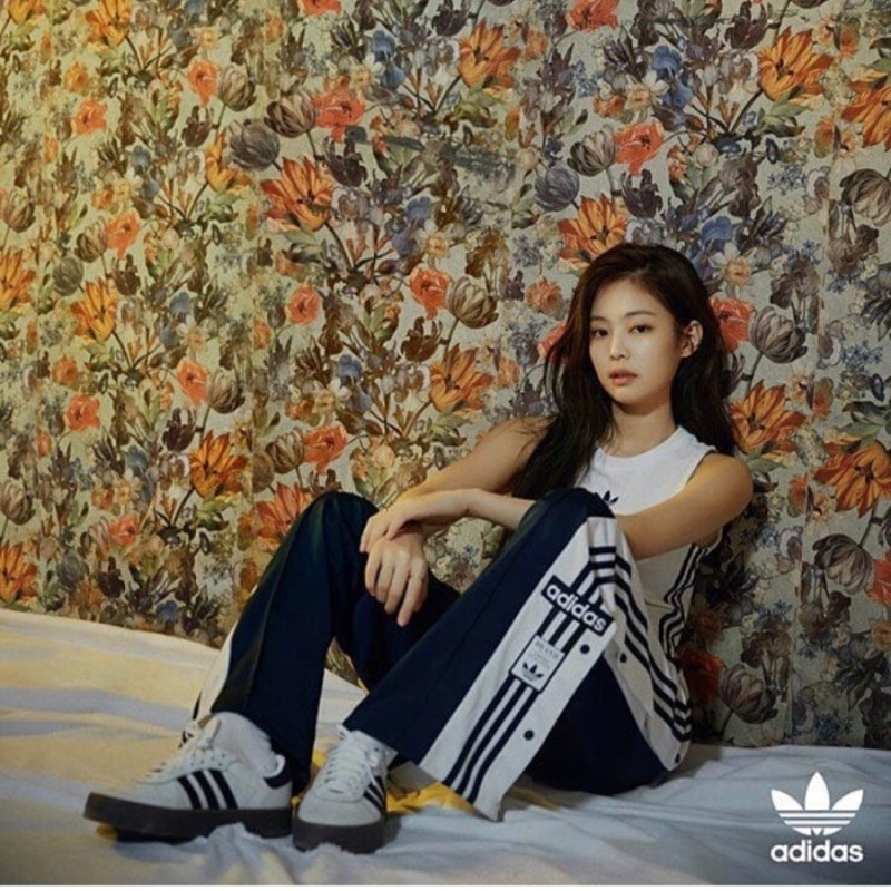 (W) Adidas Sambarose White Black Gum 착용 스타일