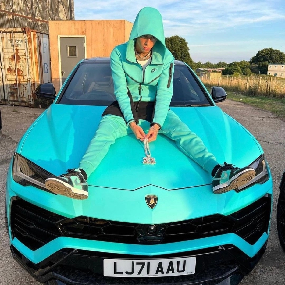 KREAM 프로필 이미지