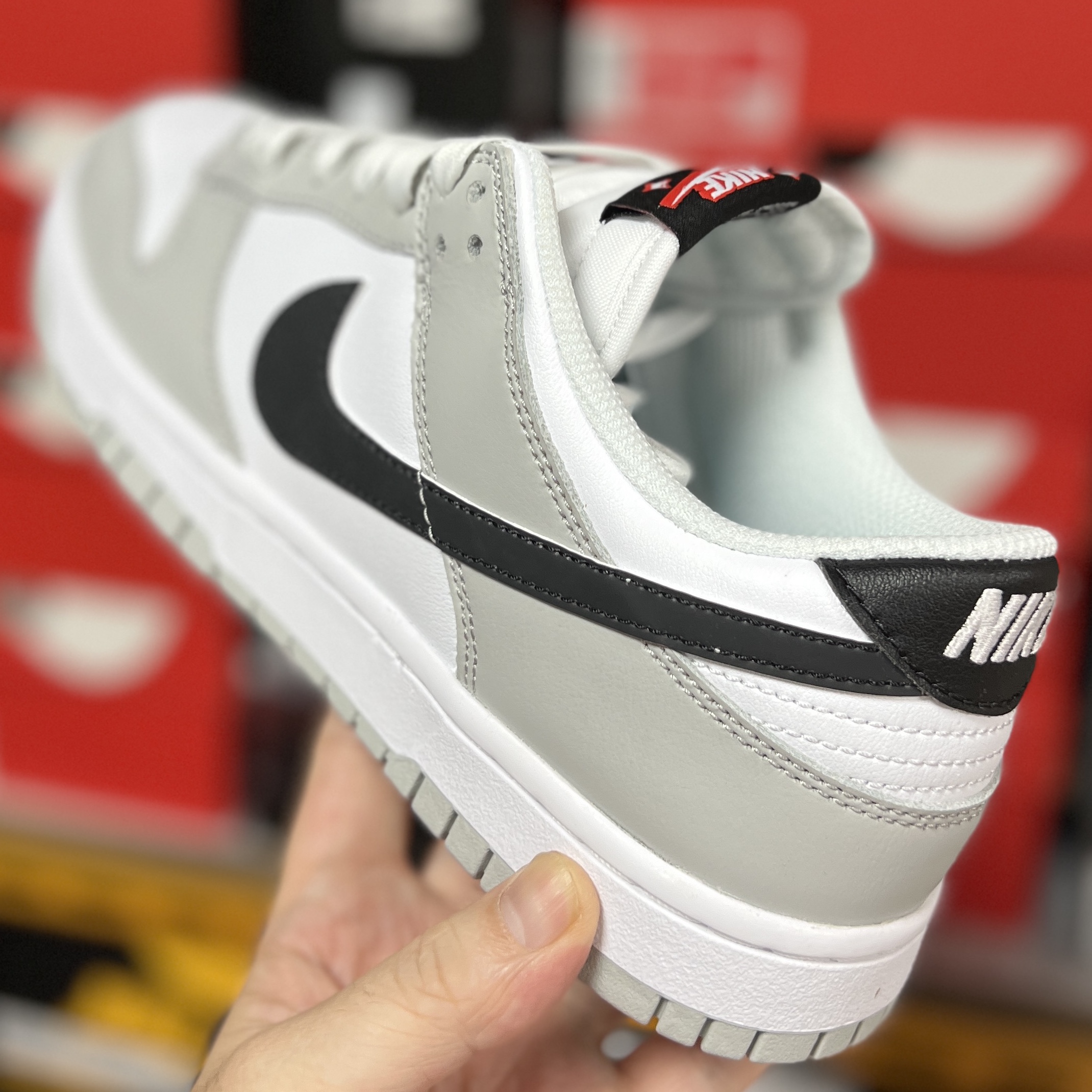 Nike Dunk Low Retro SE Jackpot Grey Fog 착용 스타일 - 2