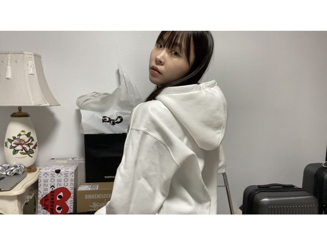 Nike x Jacquemus NRG Fleece Hoodie Sail - Asia, Jacquemus Le Bob Artichaut Bucket Hat Off White 착용 스타일 - 2