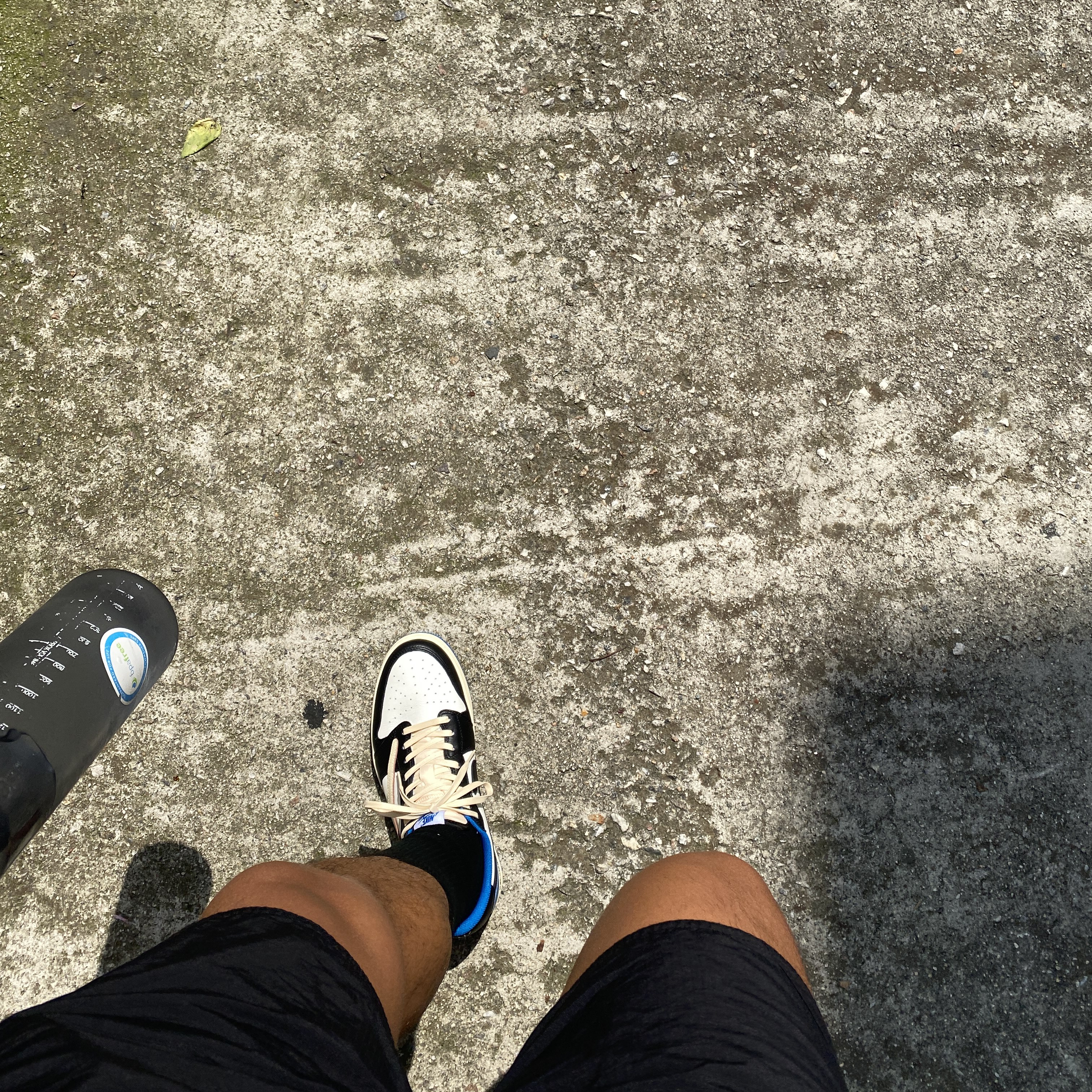 Jordan 1 x Travis Scott x Fragment Retro Low OG SP Military Blue 착용 스타일