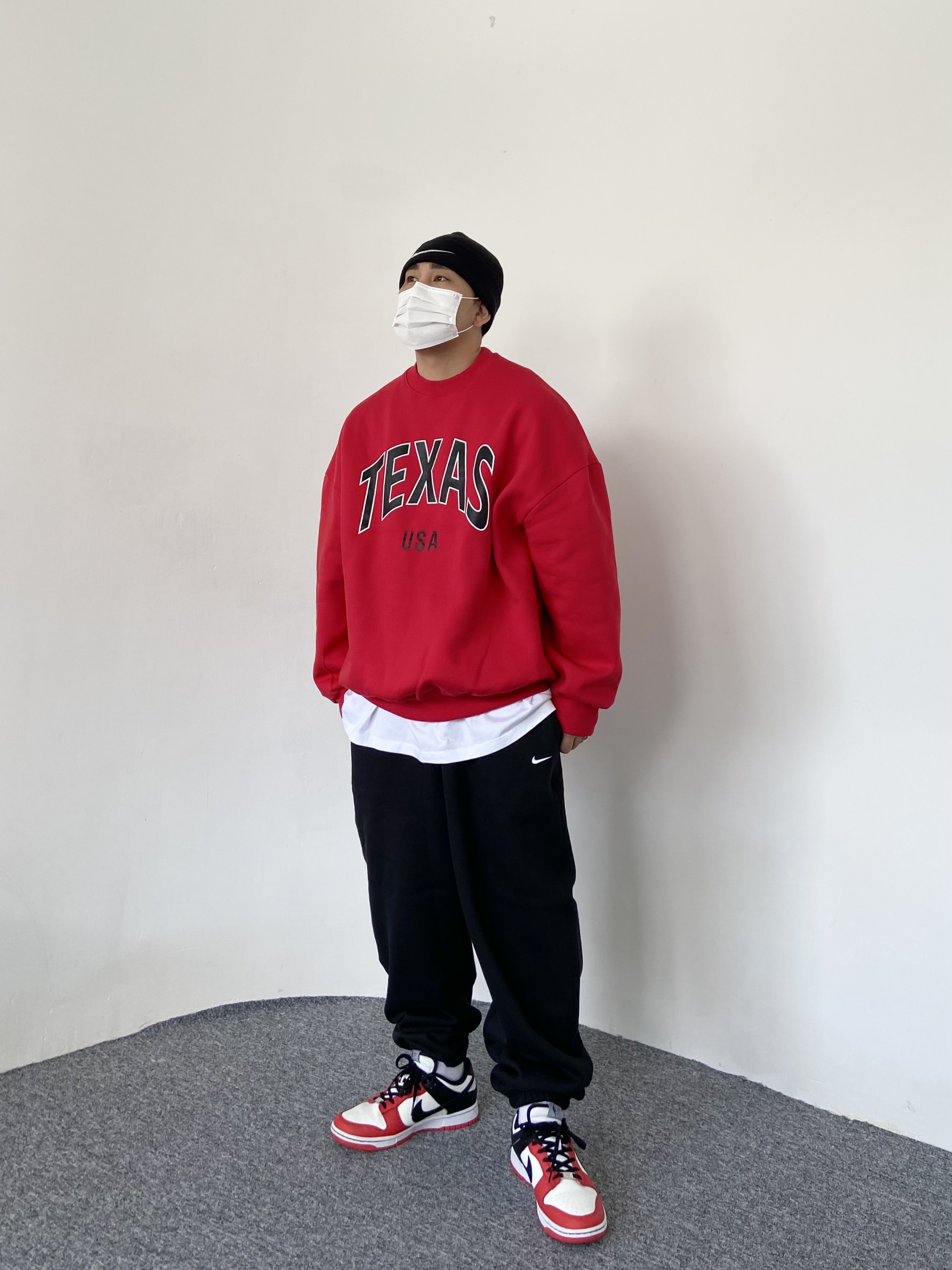 Nike x Stussy Cuff Beanie, Nike NRG Solo Swoosh Fleece Pants Black White - Asia 착용 스타일